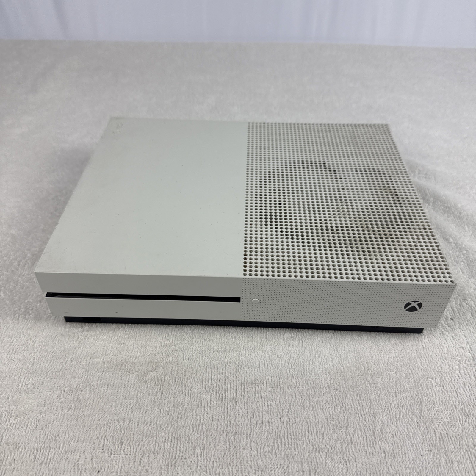 MICROSOFT XBOX ONE S – CONSOLE – 500GB – Free Shipping