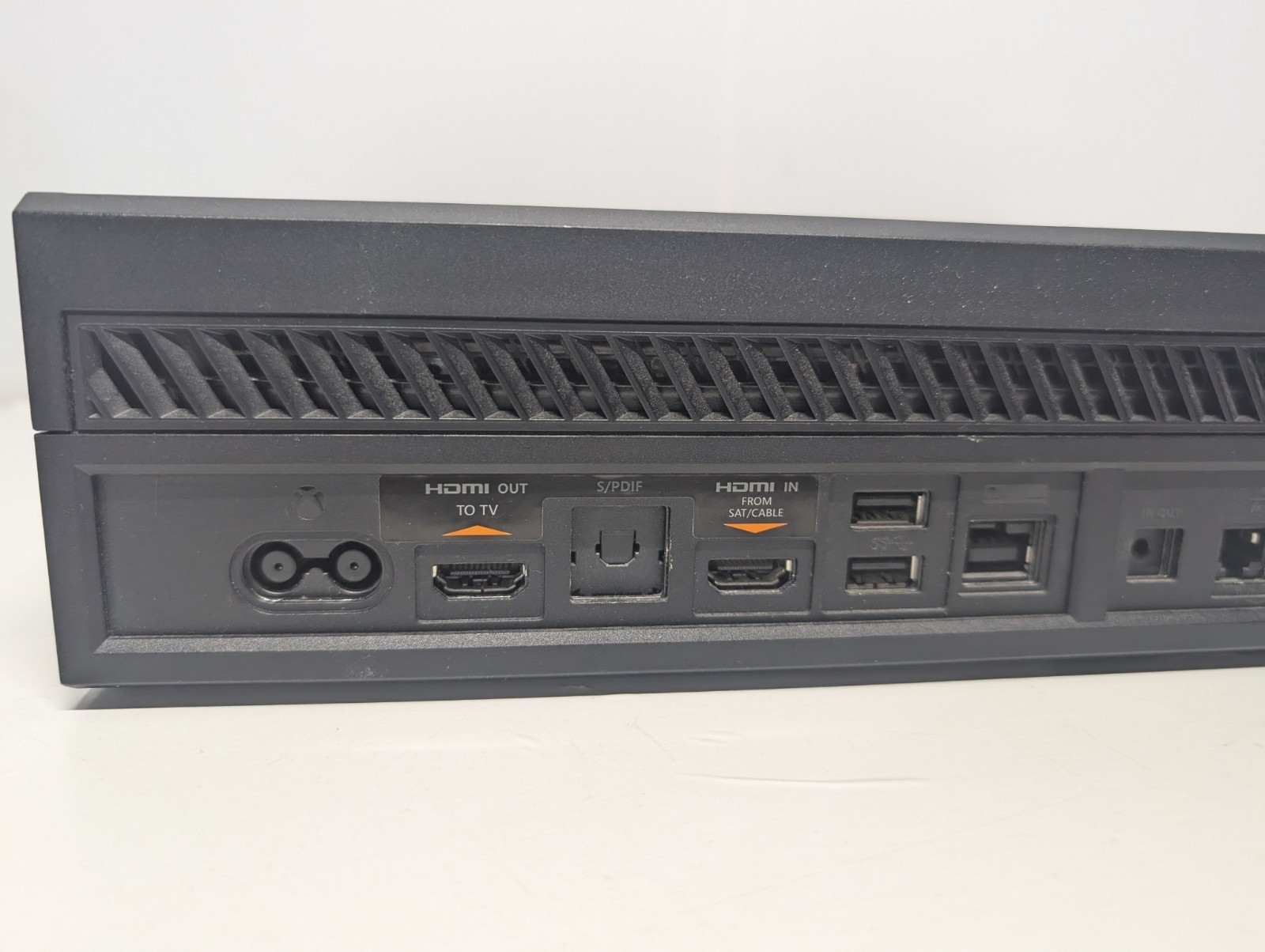 Microsoft XBOX ONE 1540 Console With 4 Games Power Cord Kinect Sensor