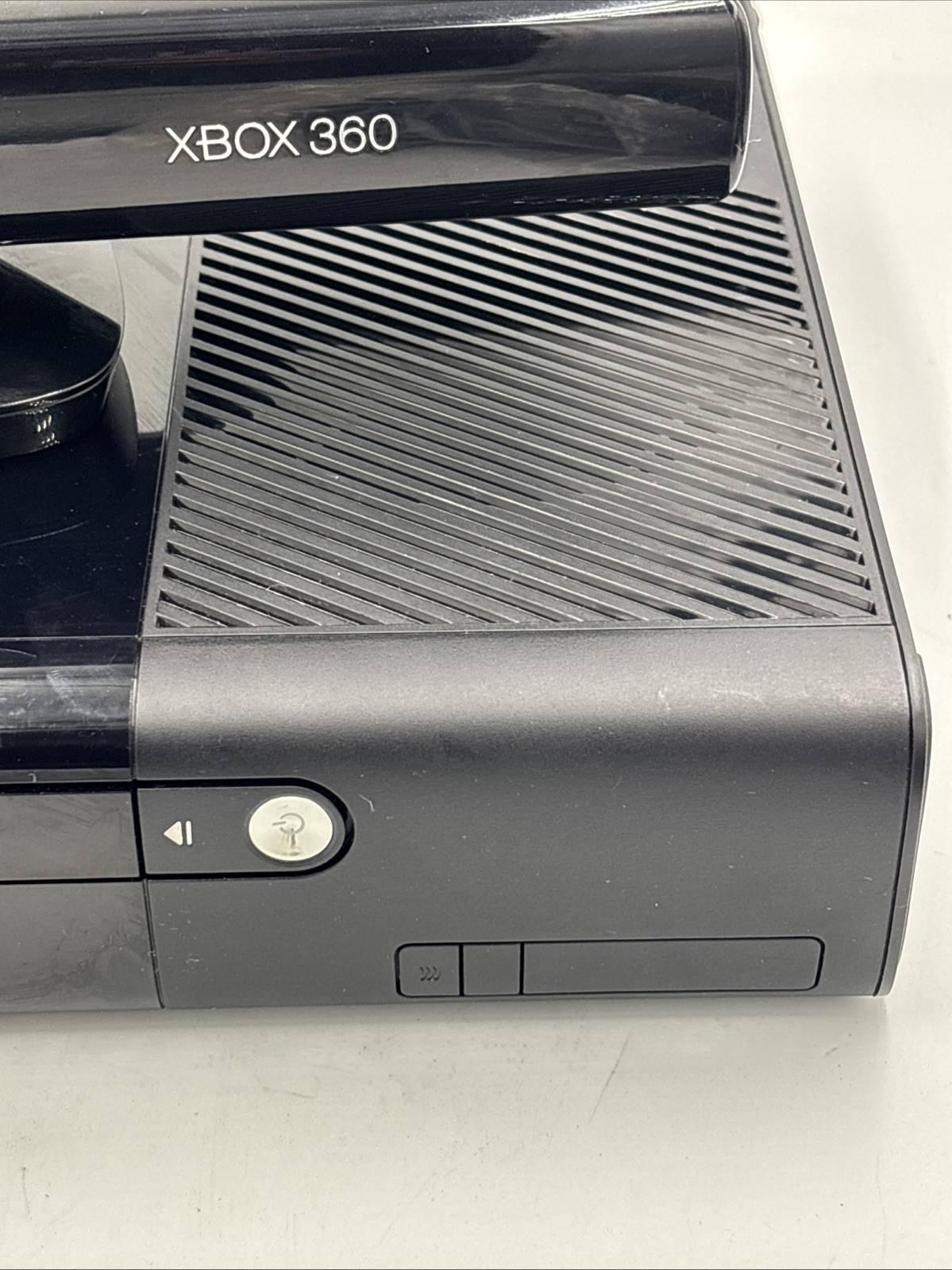 Xbox 360 E Model 1538 Console Bundle – New Power Supply Tested & Working Very Go