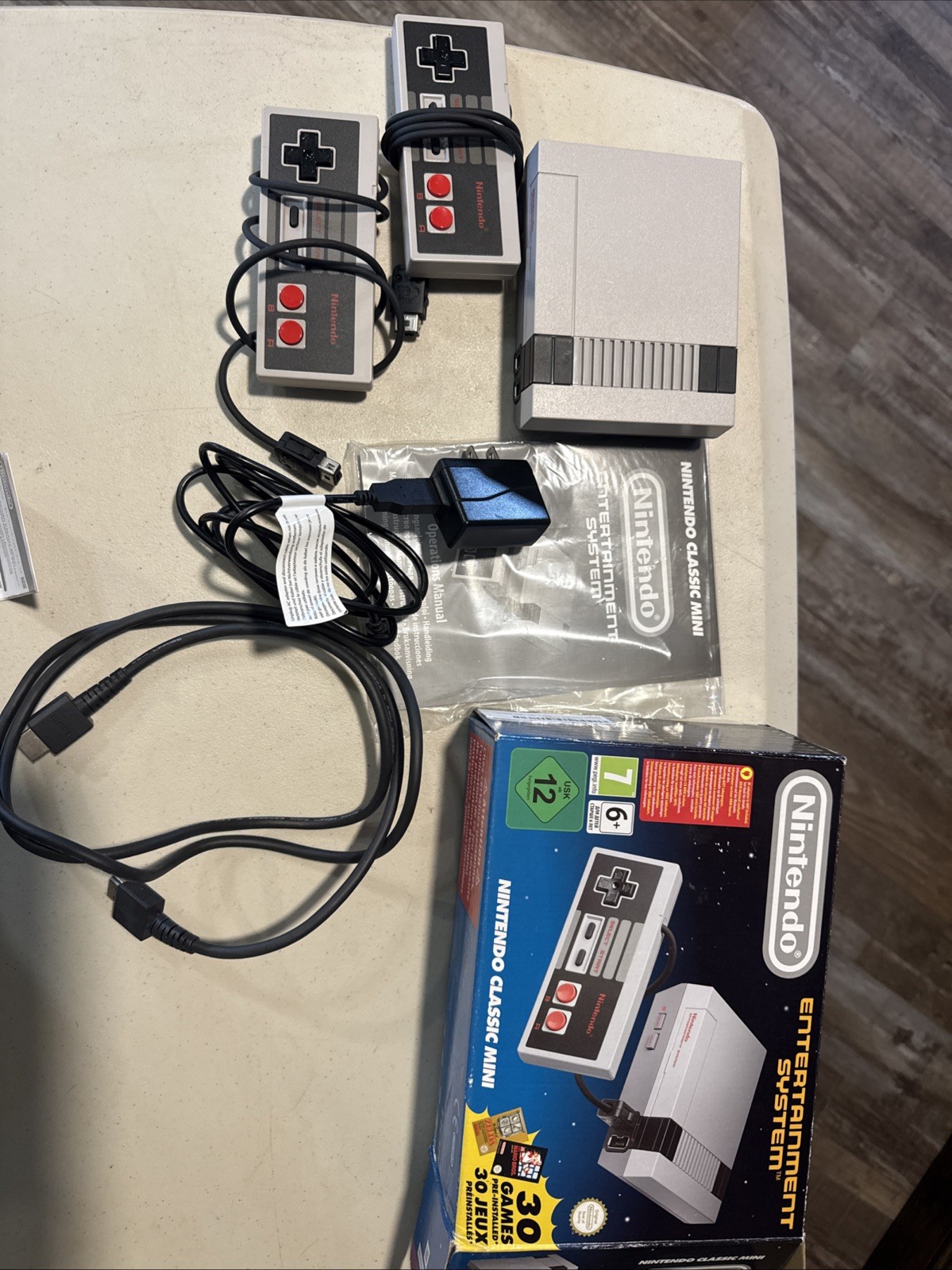 Nintendo Classic Mini SNES 512MB Game Console – Gray