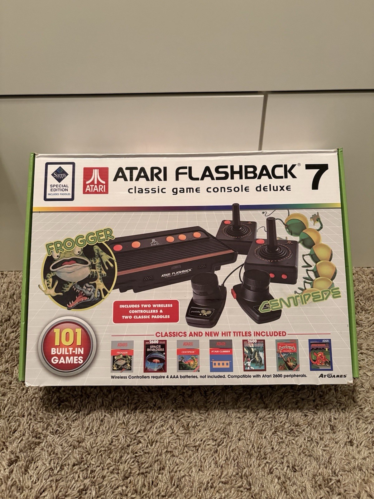 Atari Flashback 7 Classic Game Console System 101 Built In Games + 2 Controllers
