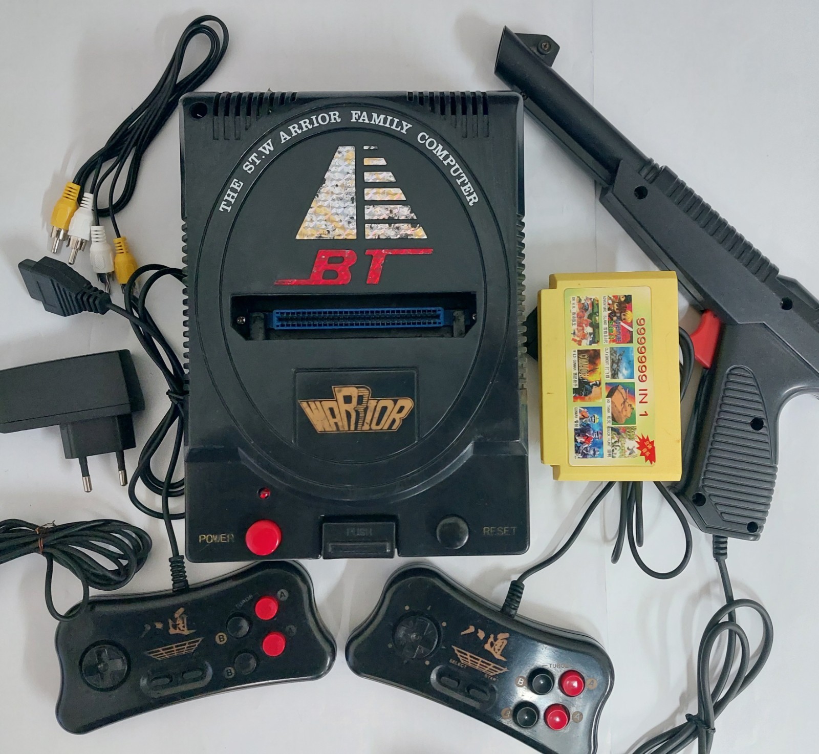 BT Saint Warrior video game console from 90’s good condition dendy famiclone nes