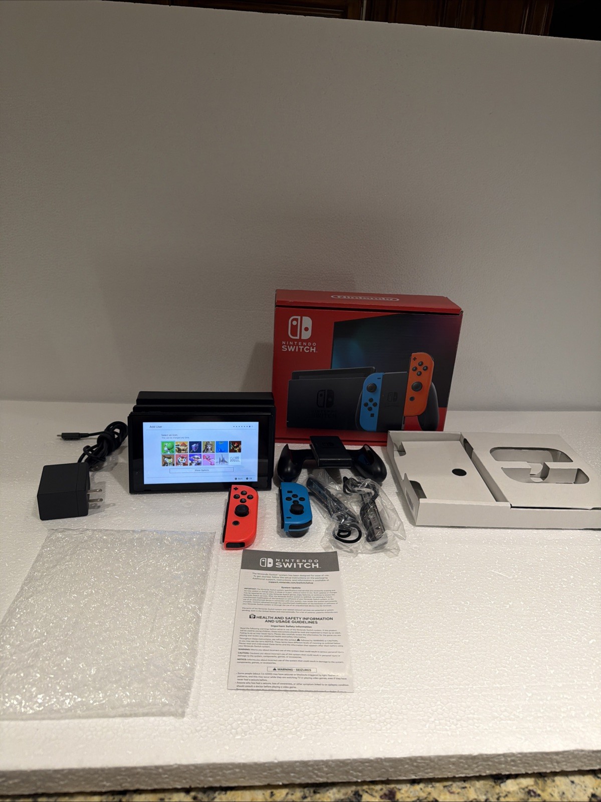 Nintendo Switch Console complete set HAC-001, HAC-001(-01)