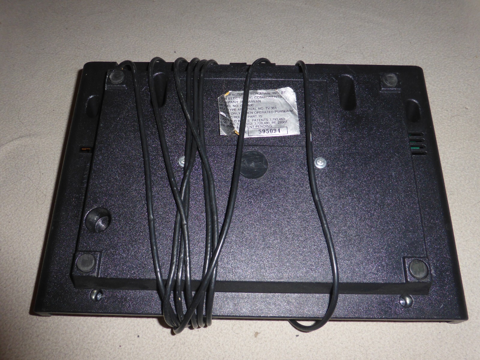 VINTAGE ATARI 2600 SYSTEM CONSOLE ONLY LIGHT SIXER CX-2600 TAIWAN 595094