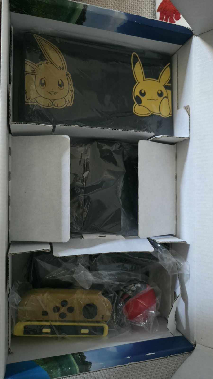 Nintendo Switch HAC-S-KFAGA Pokemon Let’s Go! Pikachu Set CIB Japanese