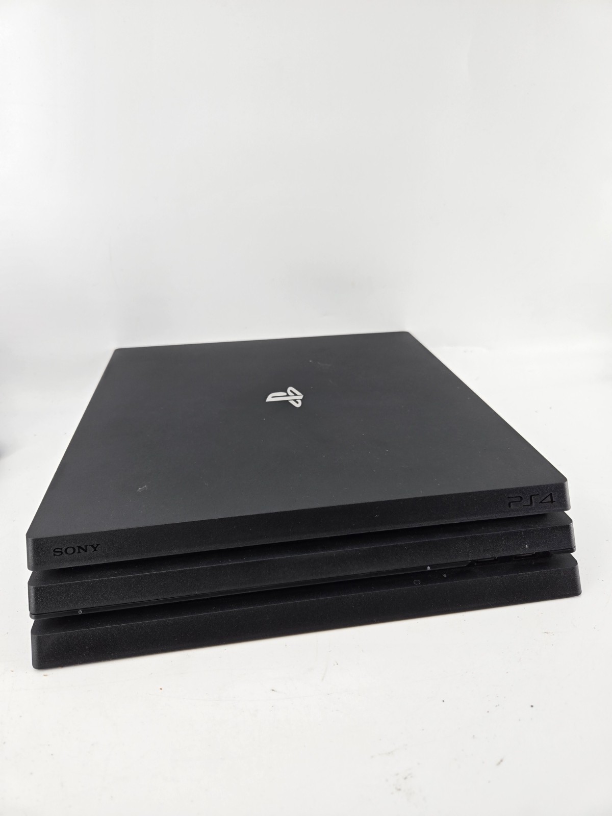 Sony PlayStation 4 Pro CUH-7215B 1TB PS4 Pro Black Console w/ 2 Controllers