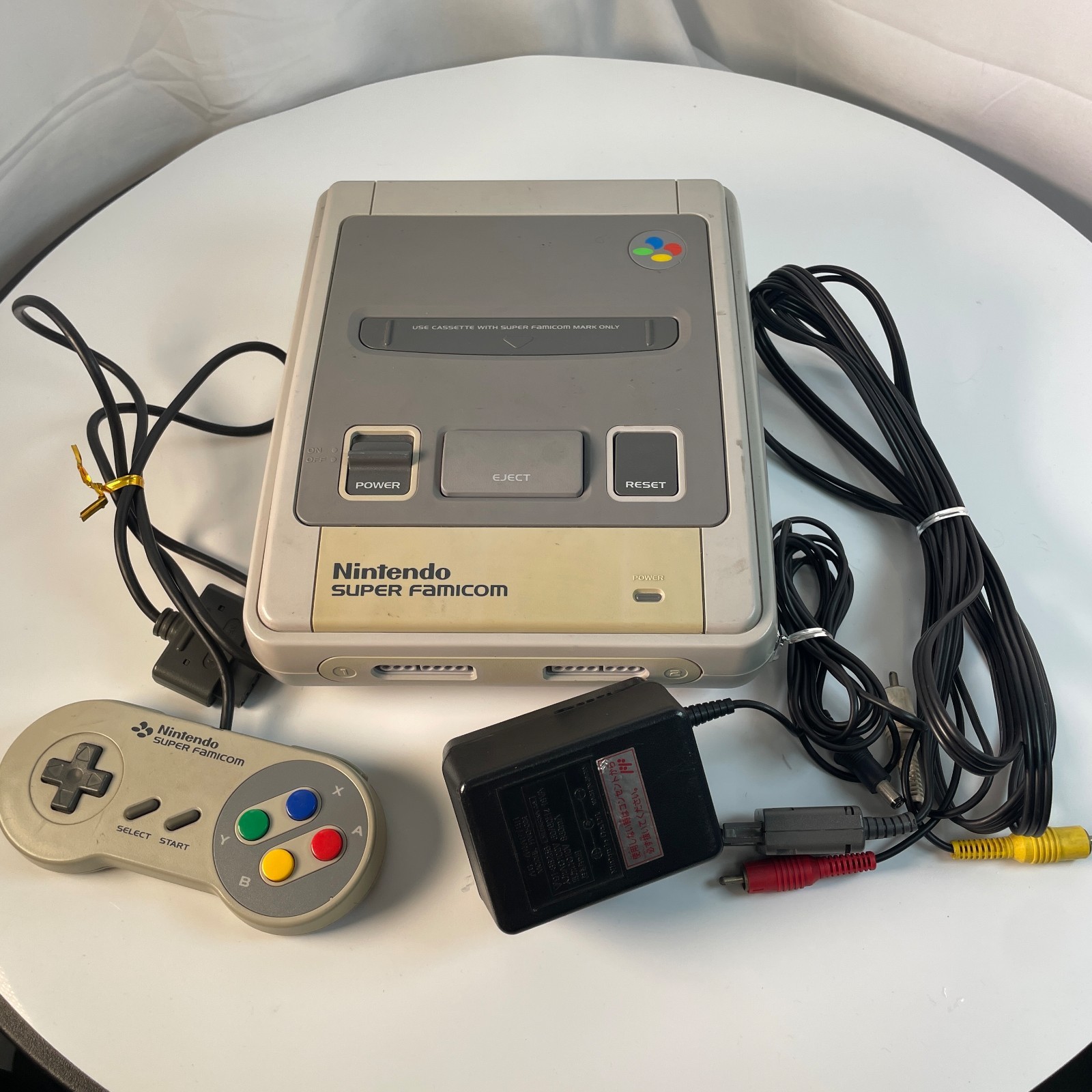 Nintendo Super Famicom Console SHVC-001 Controller AC Adapter Junk Parts Japan