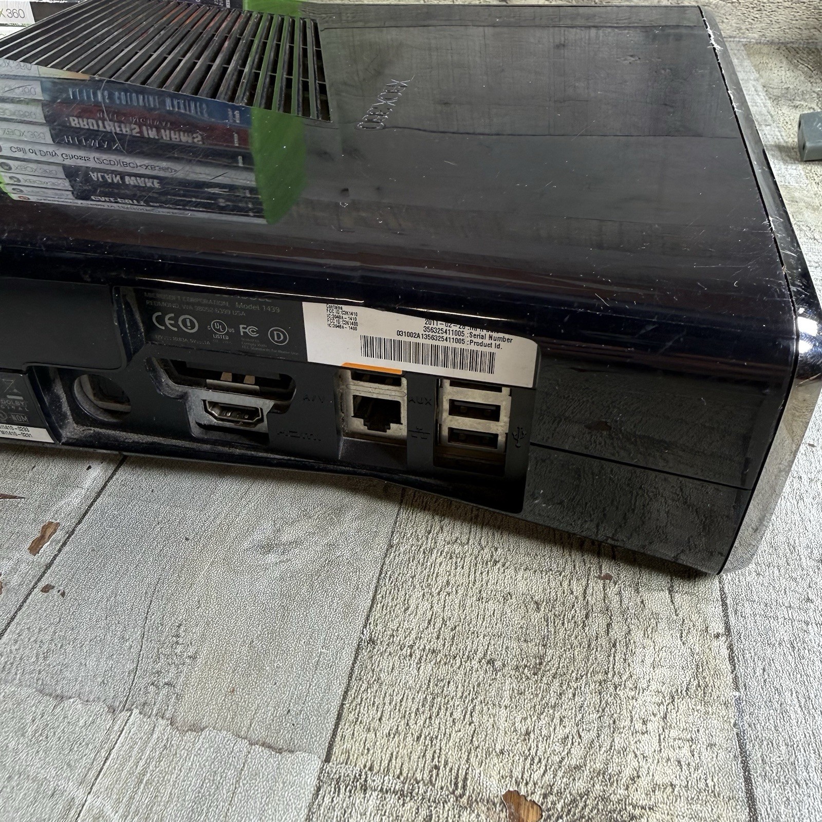 Microsoft Xbox 360 S 250GB Console, Controllers, Cables, 12 Games, Glossy Black