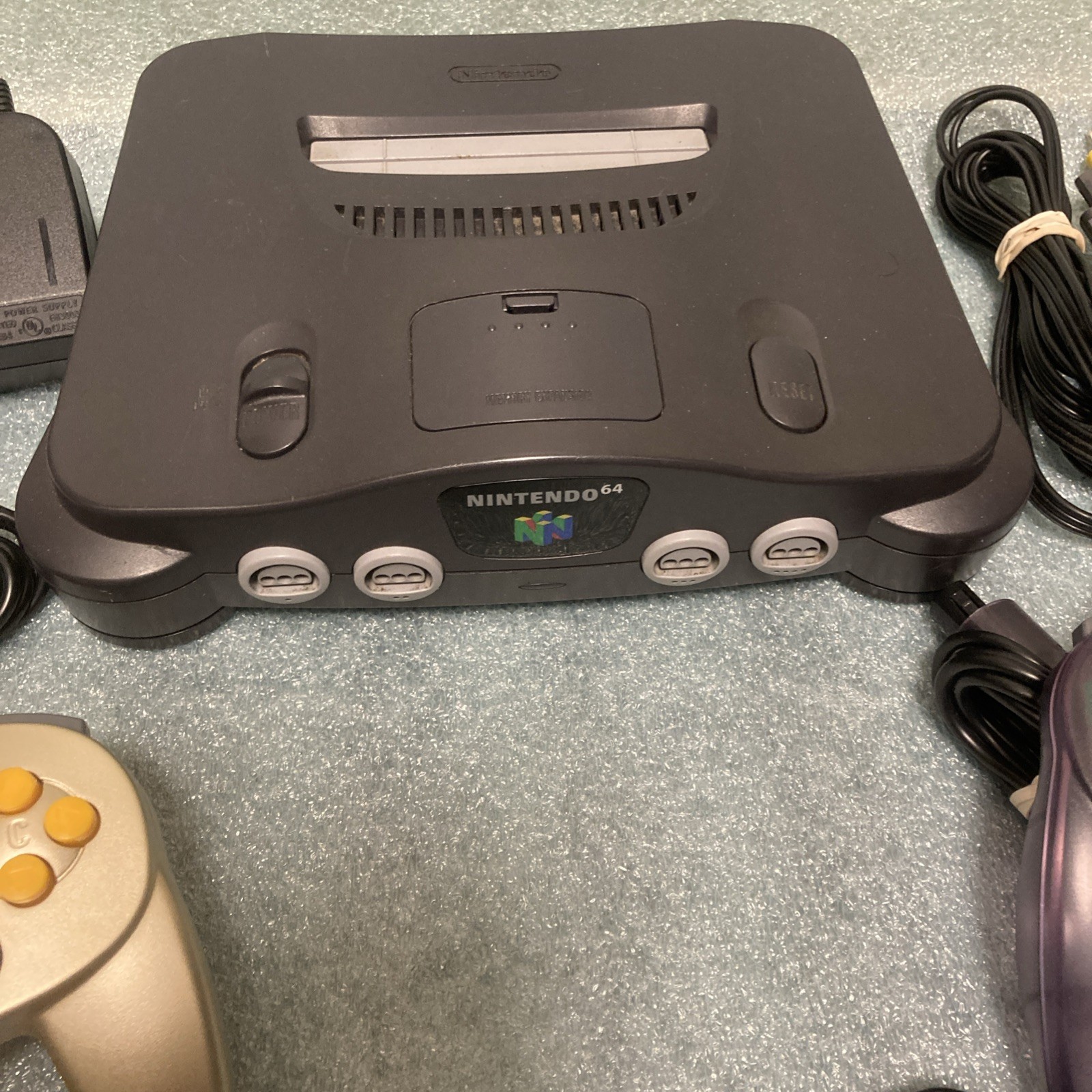 N64 Nintendo 64 Console 4 Controllers + Mario Kart + HDMI Converter Bundle