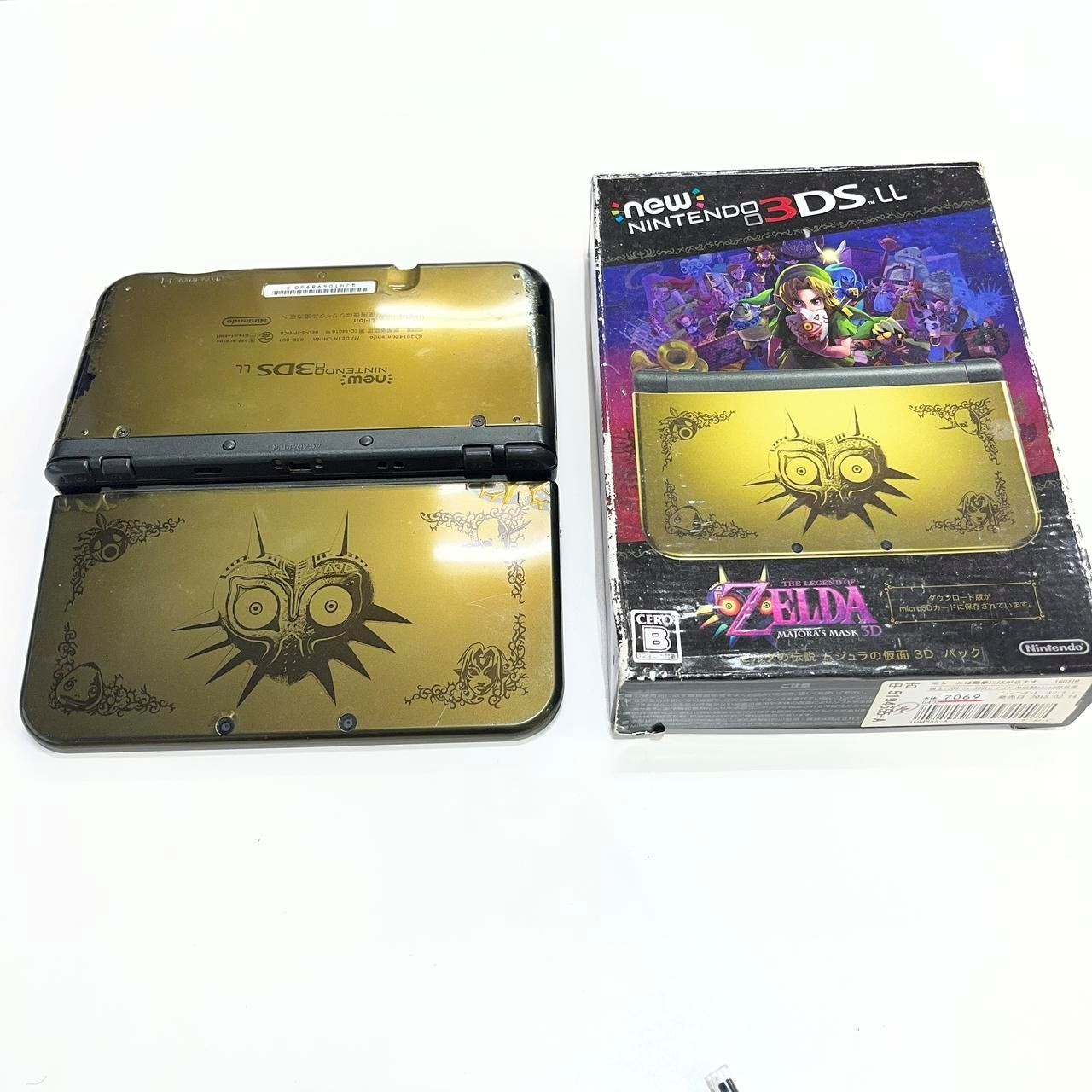 New Nintendo 3DS XL LL Majora’s Mask Limited Edition RED-001 A2056