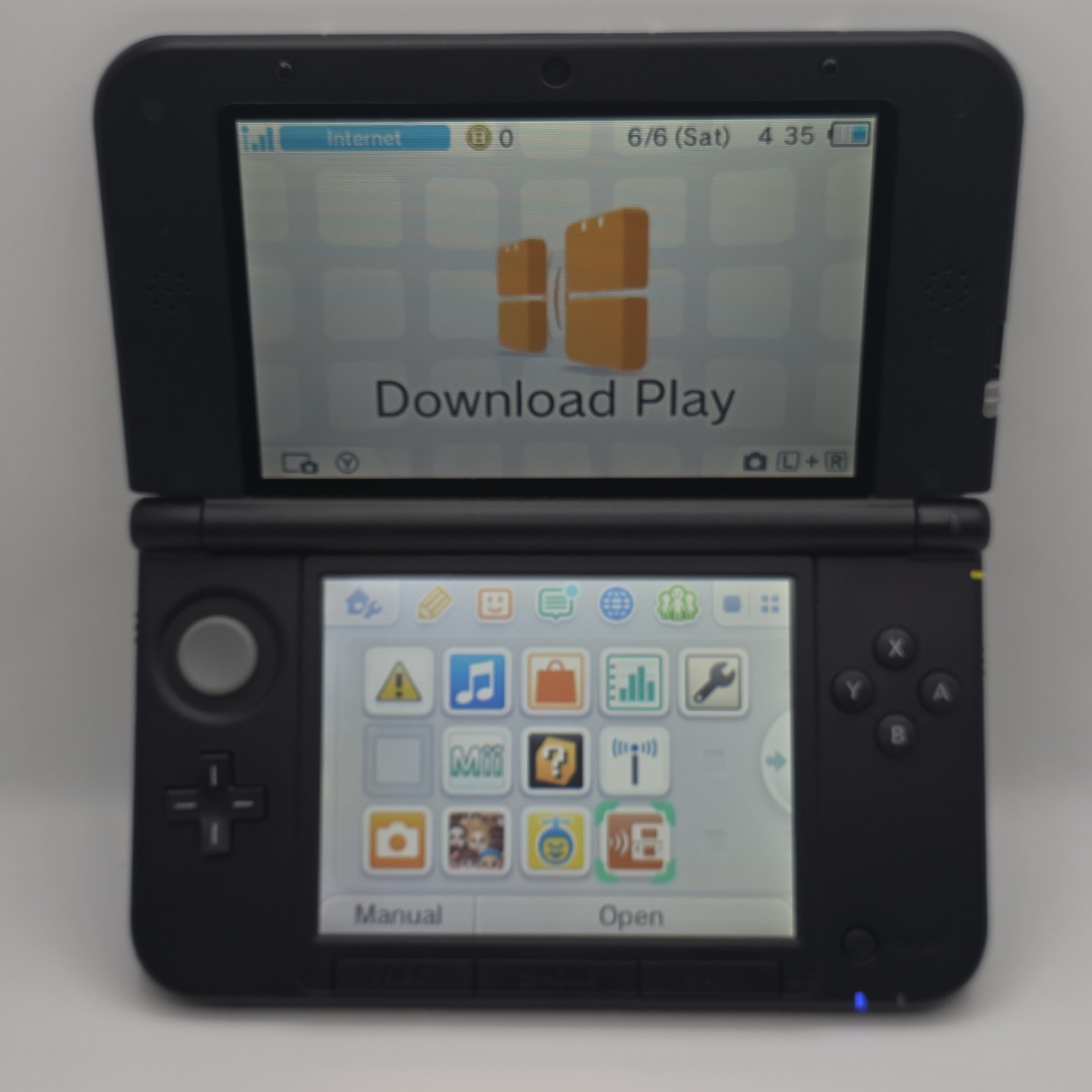 Nintendo 3DS XL Handheld System – Black Glass Screens US REGION