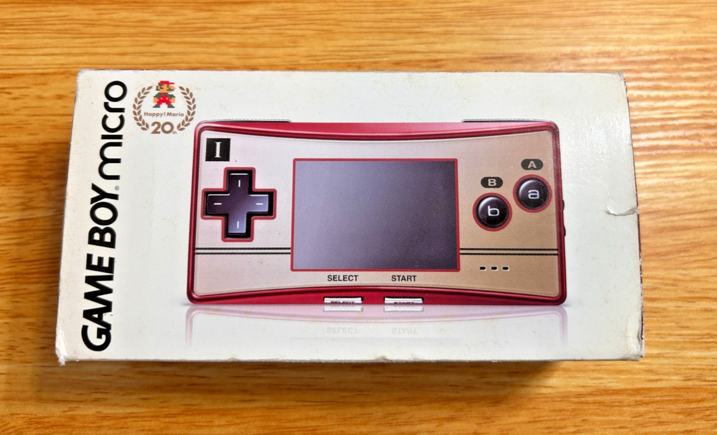 Nintendo Game Boy Micro Famicom Console – Red/Gold Japan Import OXY-004