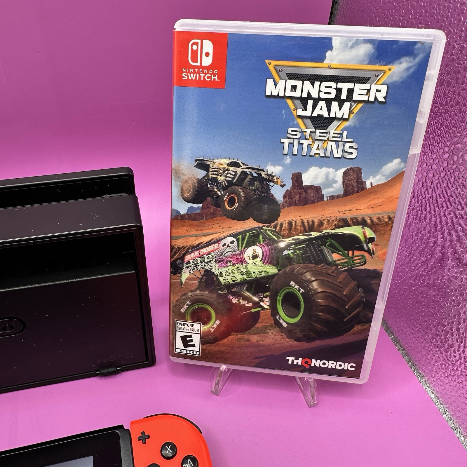 Nintendo Switch Bundle blue/red 32gb Dock HAC-001-01 NBA 2K24 Monster Jam NICE!