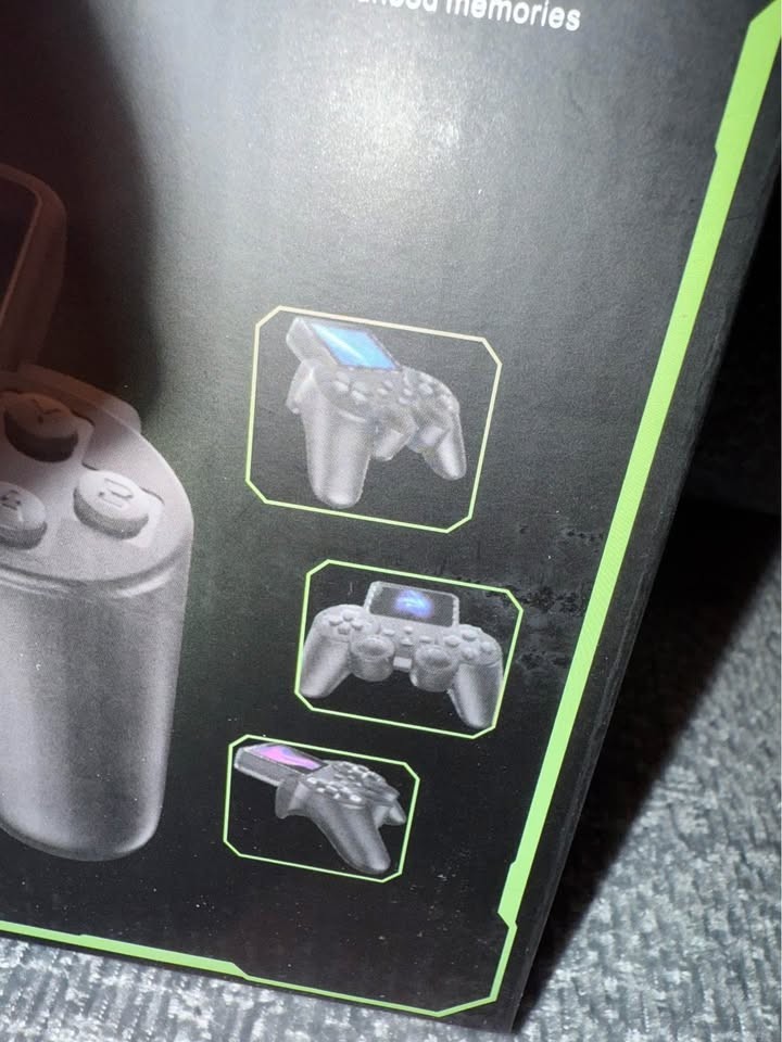 S10 MINI VIDEO GAME CONSOLE – 520 GAMES, DUAL CONTROLLER, AV OUTPUT