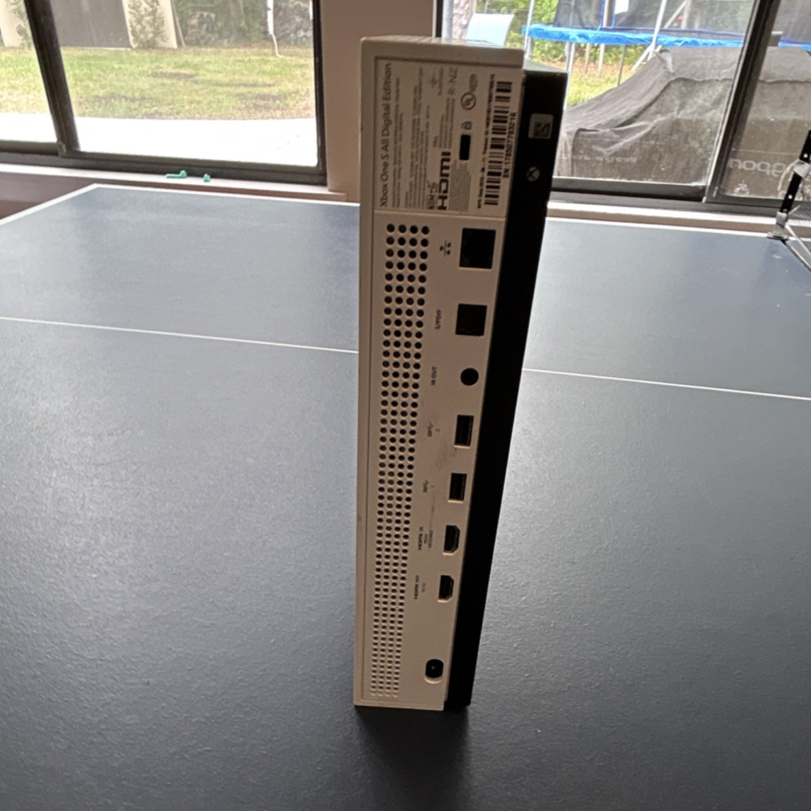 Microsoft Xbox One S All-Digital Edition Console White Wi-Fi HDMI USB Ethernet