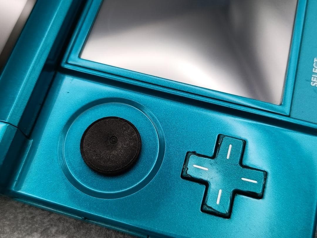 Nintendo 3DS Aqua Blue & Pokemon X Y Ultra Sun Moon Omega Ruby Alpha Sapphire
