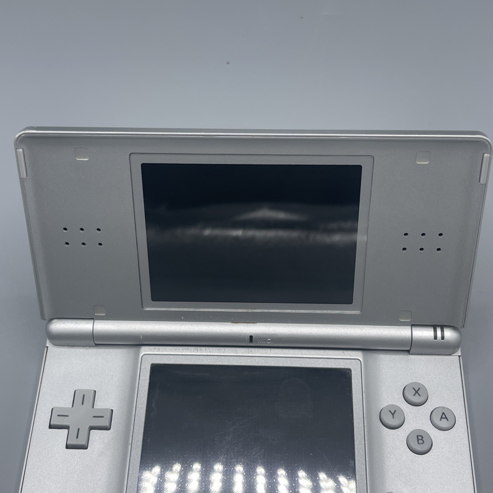 Nintendo DS Lite Silver Handheld Console Touch Screen Bundle W Games Charger