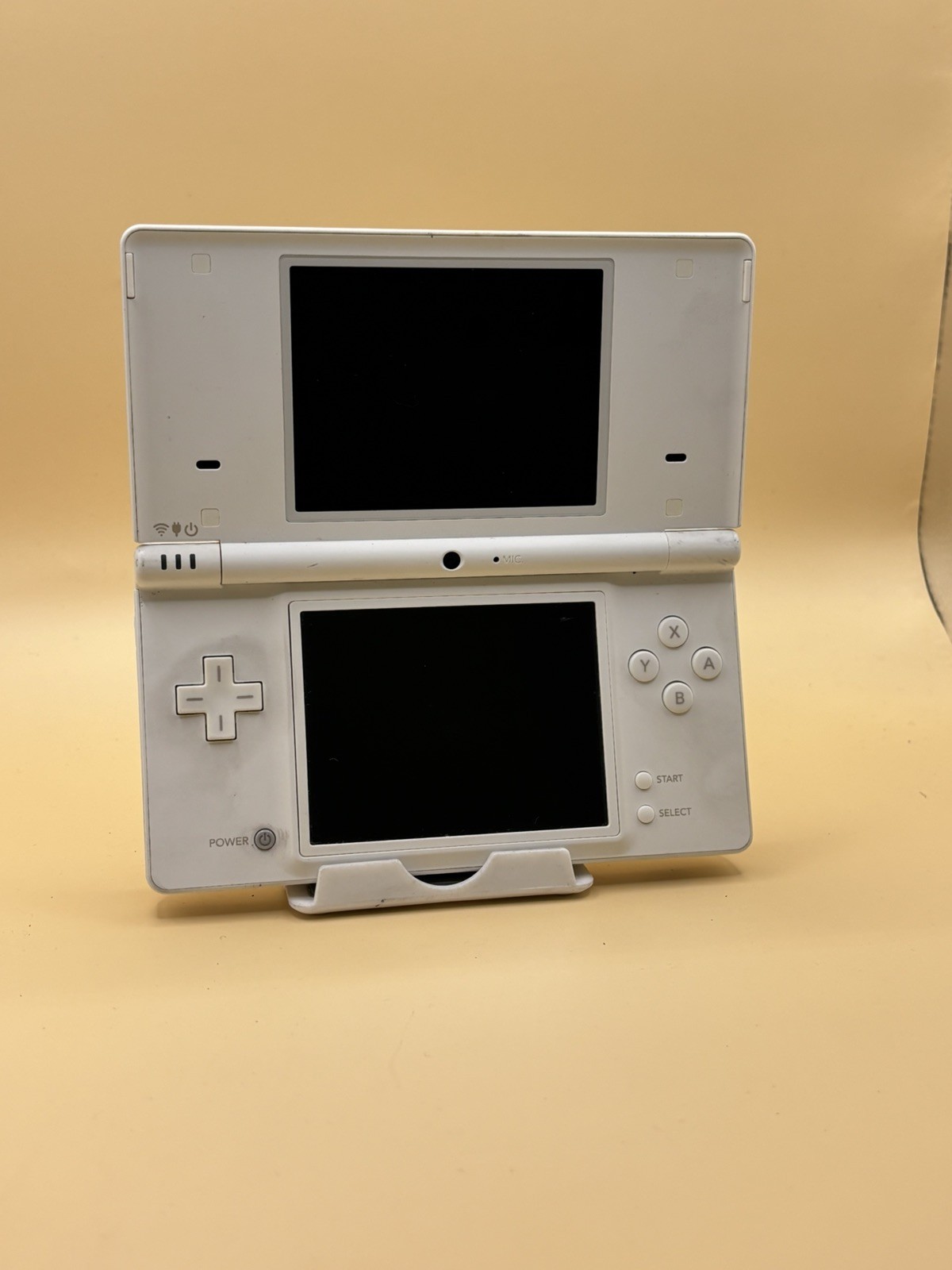 Nintendo DSi – White (F29) READ DESCRIPTION