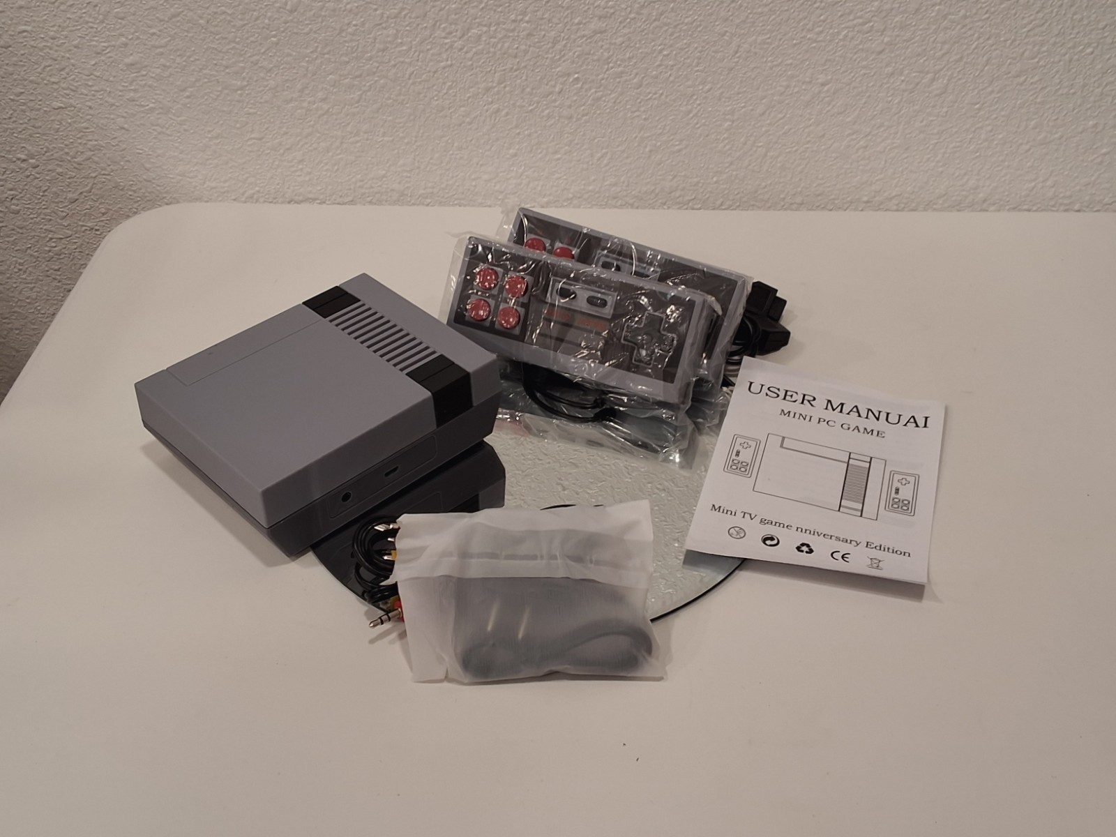 Mini Game Anniversary Edition 620 Console Built-in 620 Games AV OUT Gray Black
