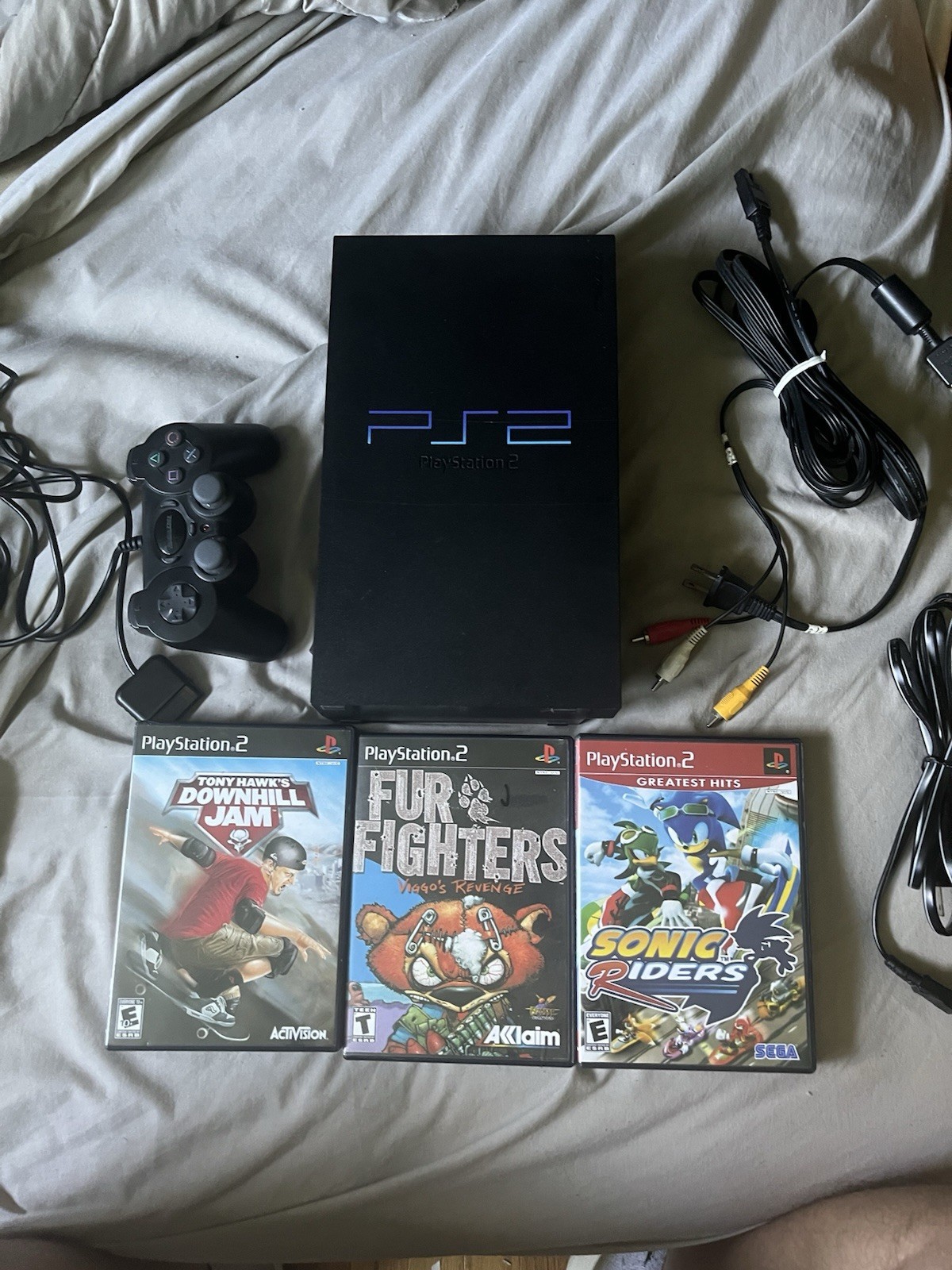 Sony PlayStation 2 PS2 SCPH-50001 FAT Console tony hawk sonic fur fighter