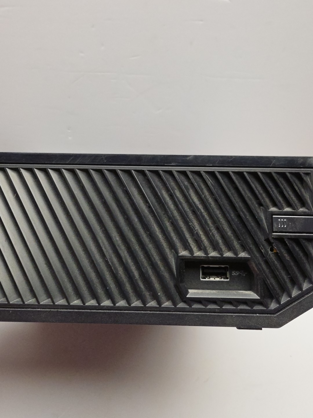 Xbox One 1540 Black Console with Power Supply 500 GB