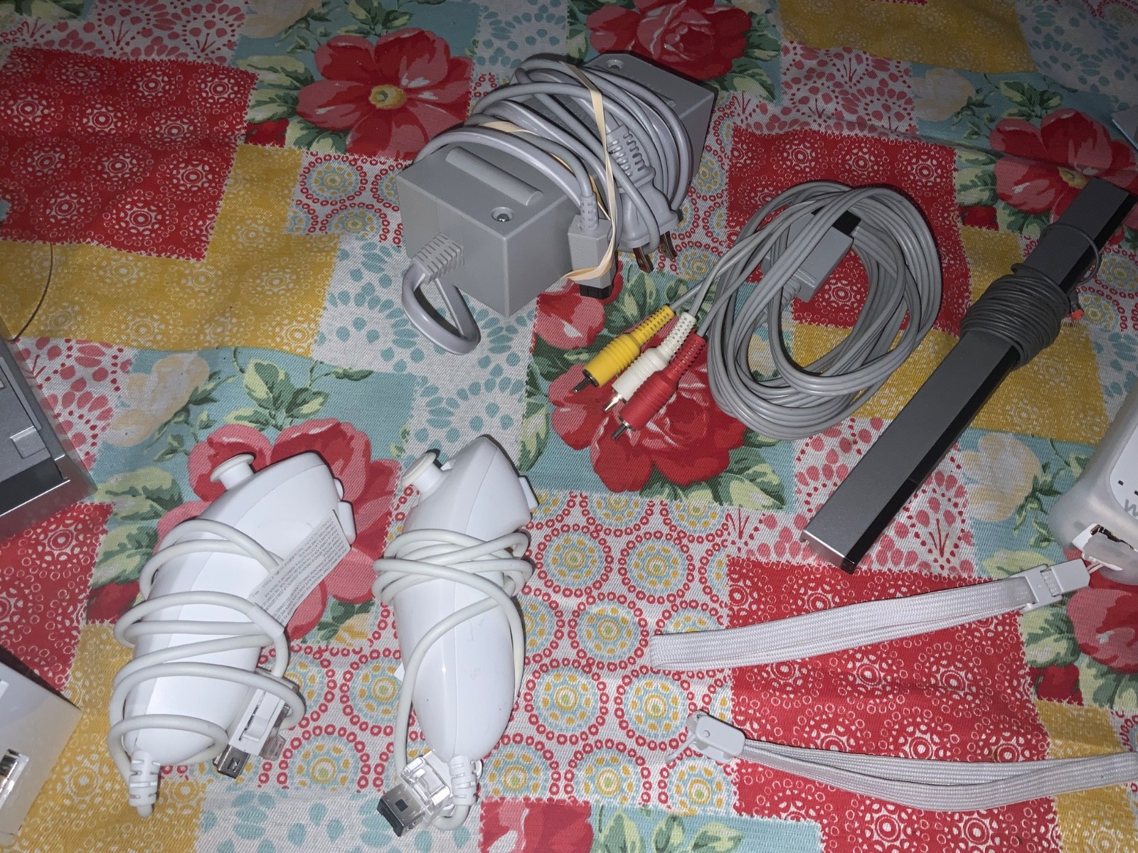 Nintendo Wii White Console & 10 Games. Very Clean N64, GameCube