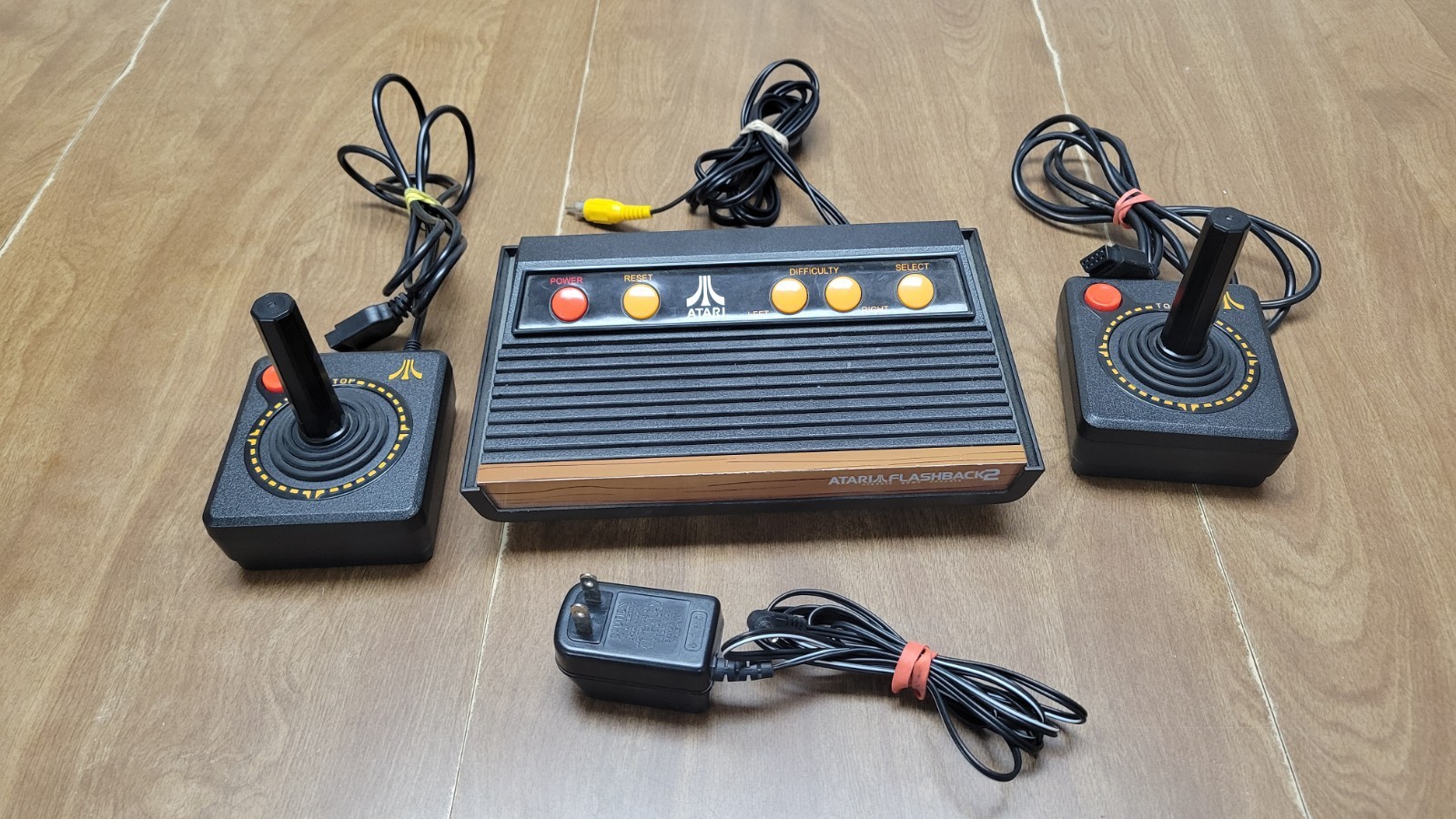 Atari Flashback 2 Classic Console With Joysticks And All Cords Tested And Works