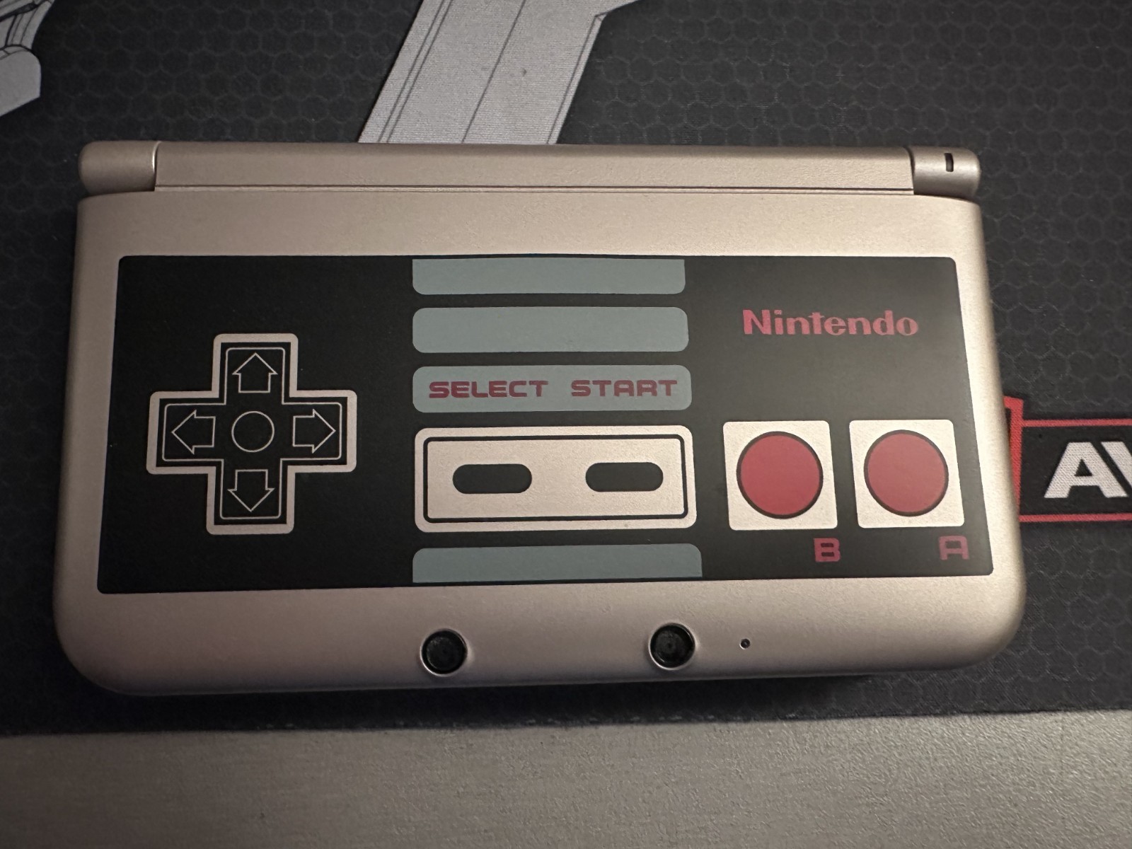 Nintendo 3DS XL NES Edition Lot