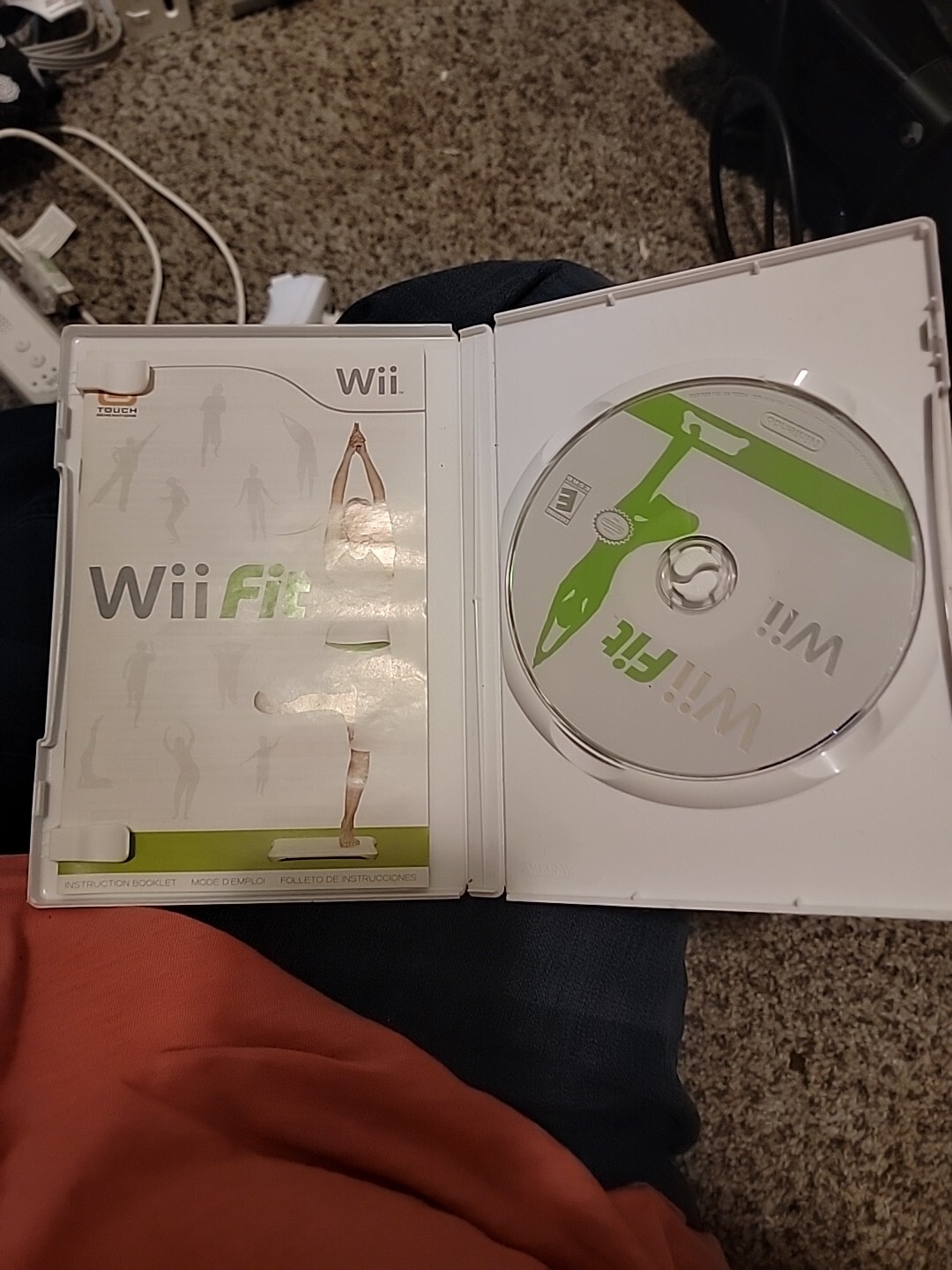 Wii Console,1 controller&Nun Chck,wii Fit Brd,7 games, plug, sensor bar & Manual
