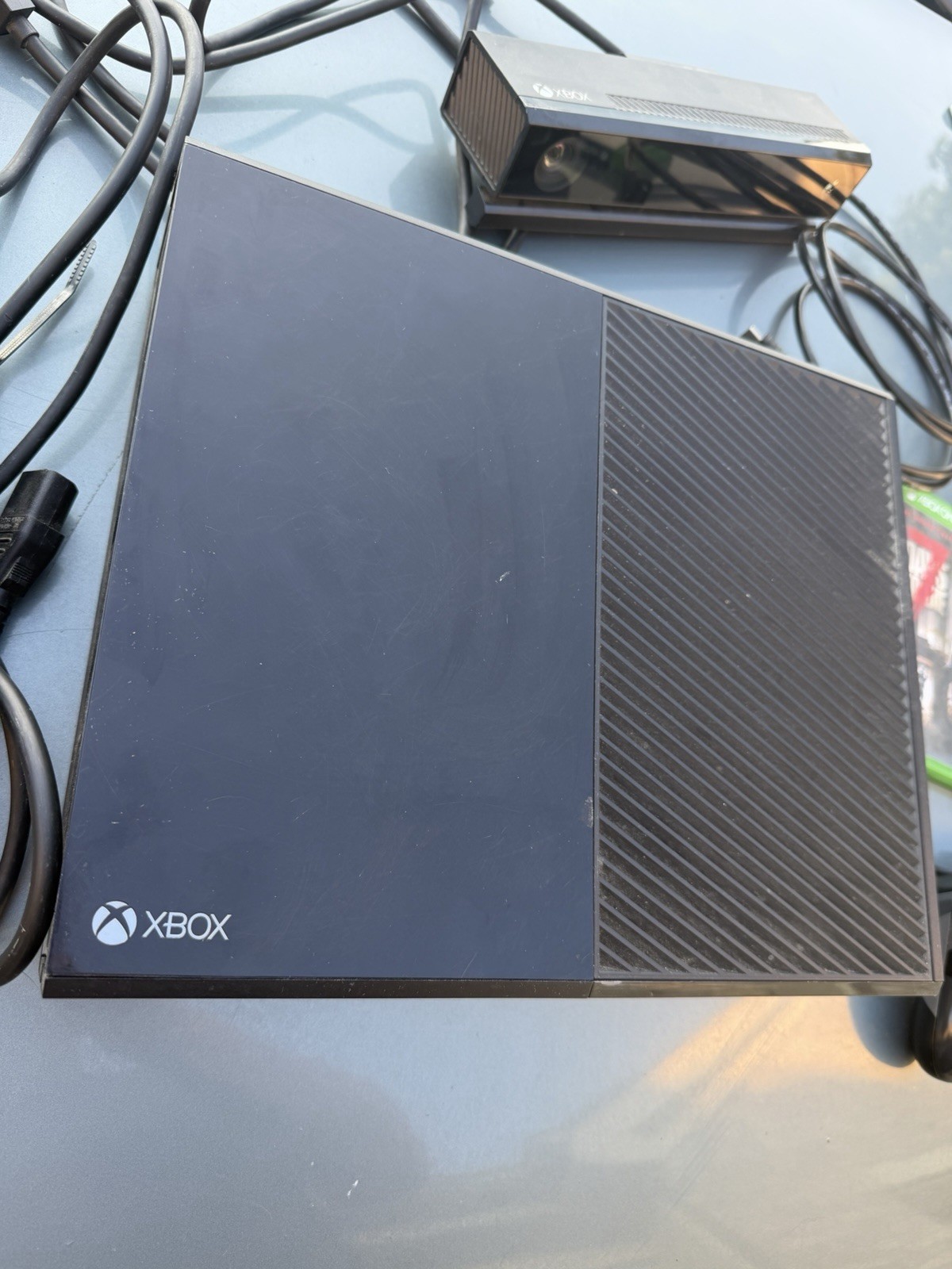 Microsoft Xbox One 500GB Console with Controller + Game And Kinect Tested
