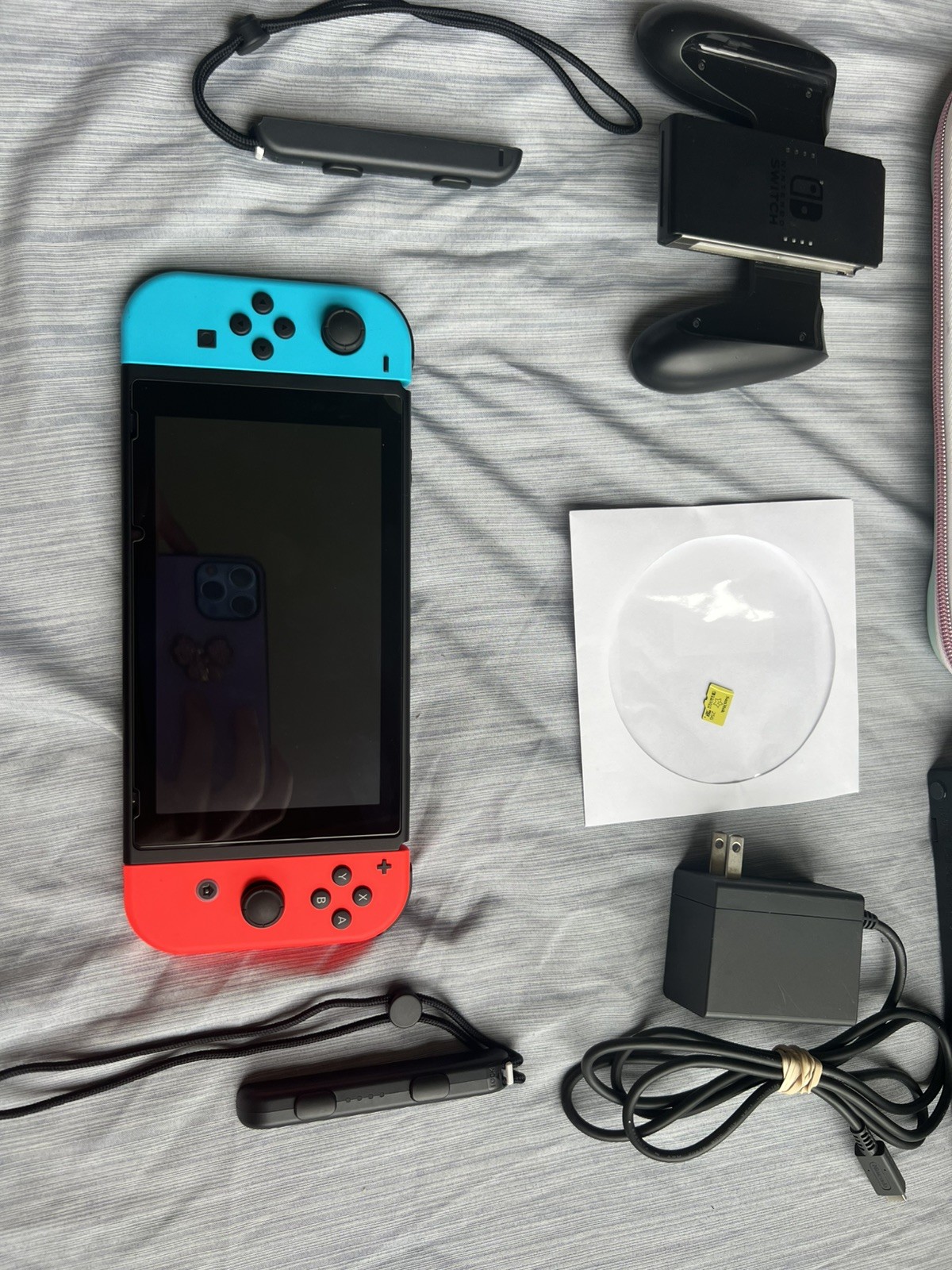 Nintendo Switch 32GB Gray Console with Neon Red and Neon Blue W/ SanDisk 256