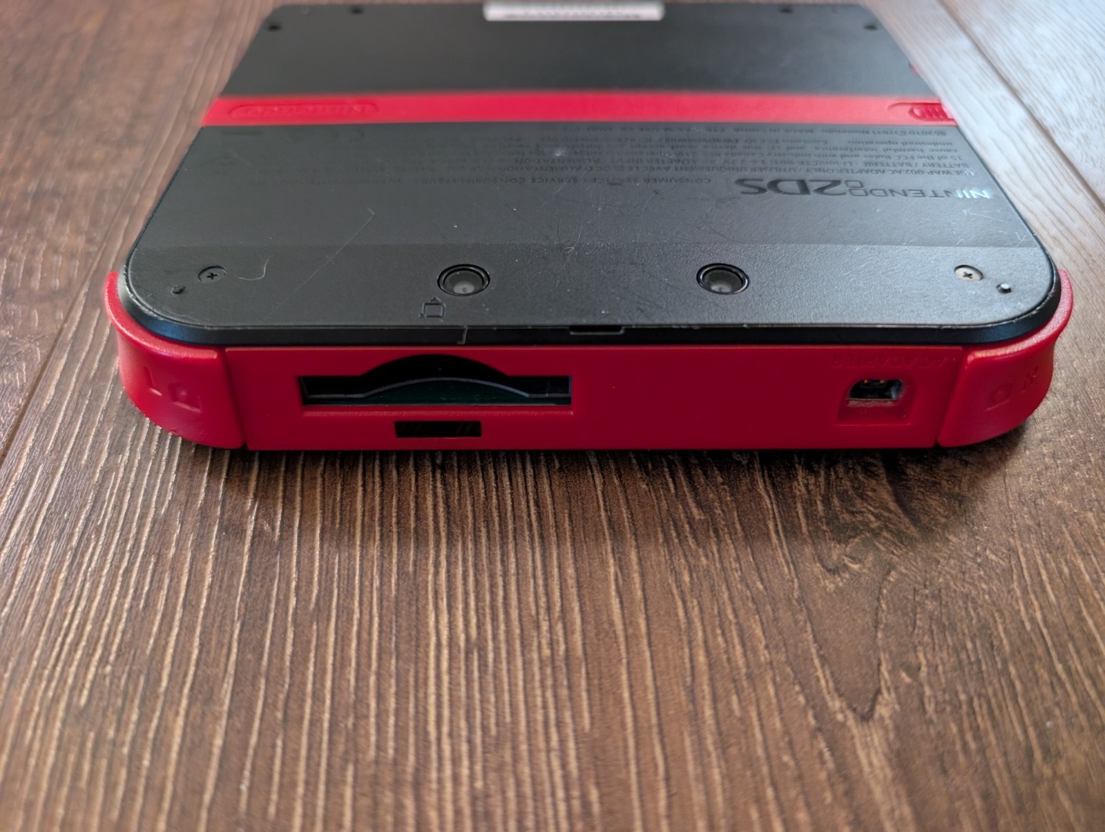 Nintendo 2DS Console – Black/Red