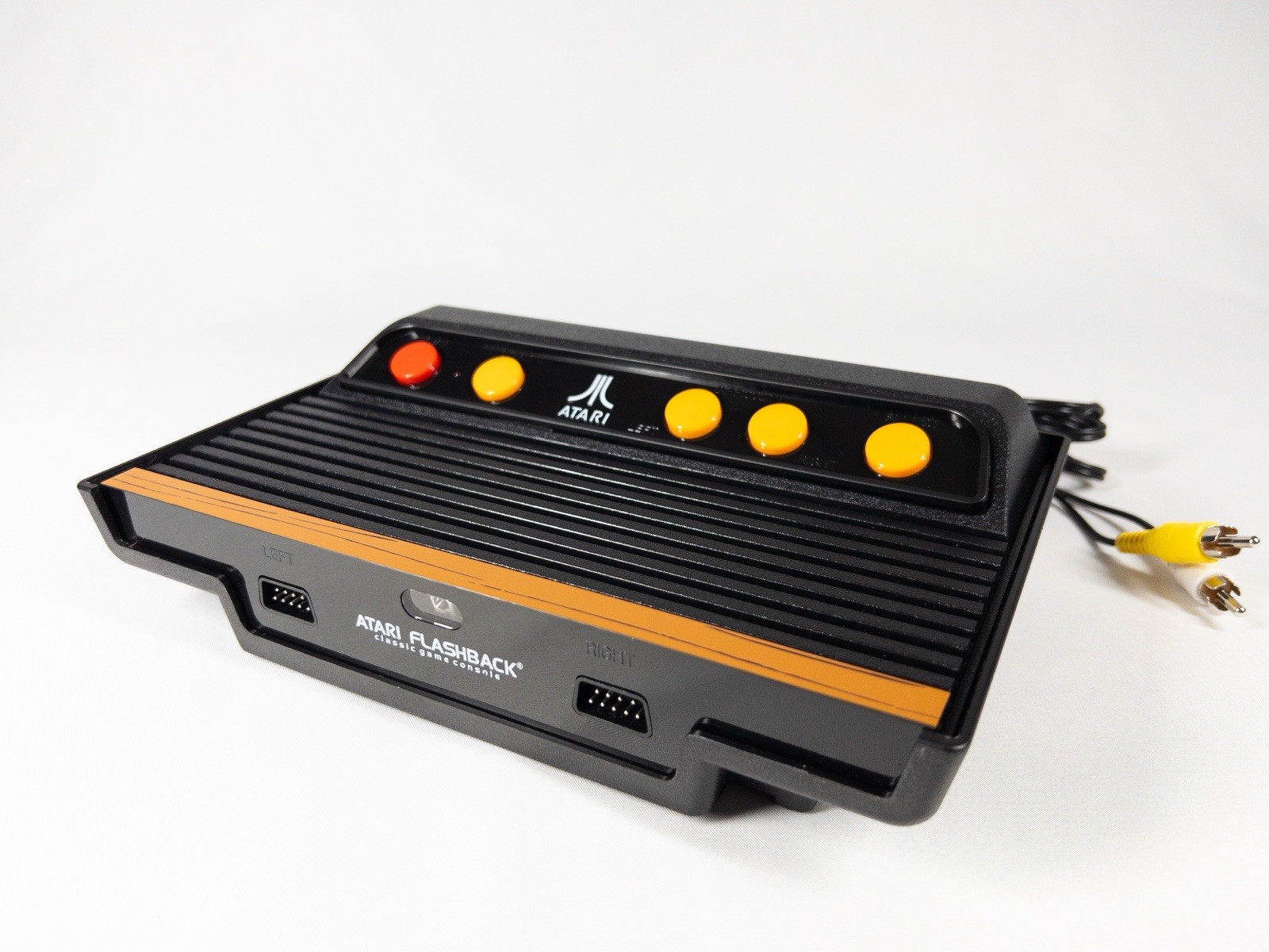 2015 AtGames Atari Flashback 6 Classic Console 100 Built-in Games – AR2680