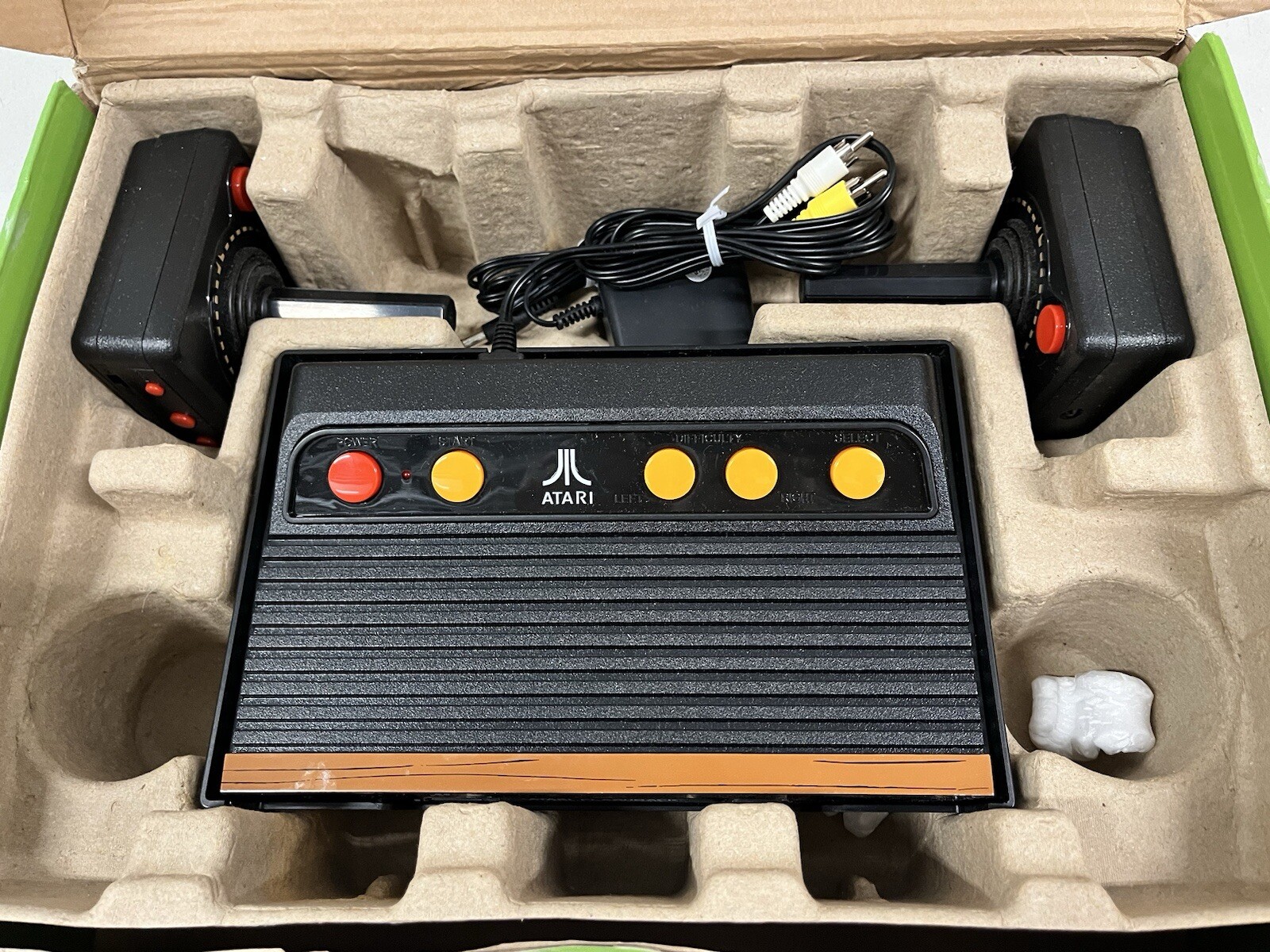 Atari 2600 Flashback Flash Back 7 Console System Complete in box VG/NM Free Ship