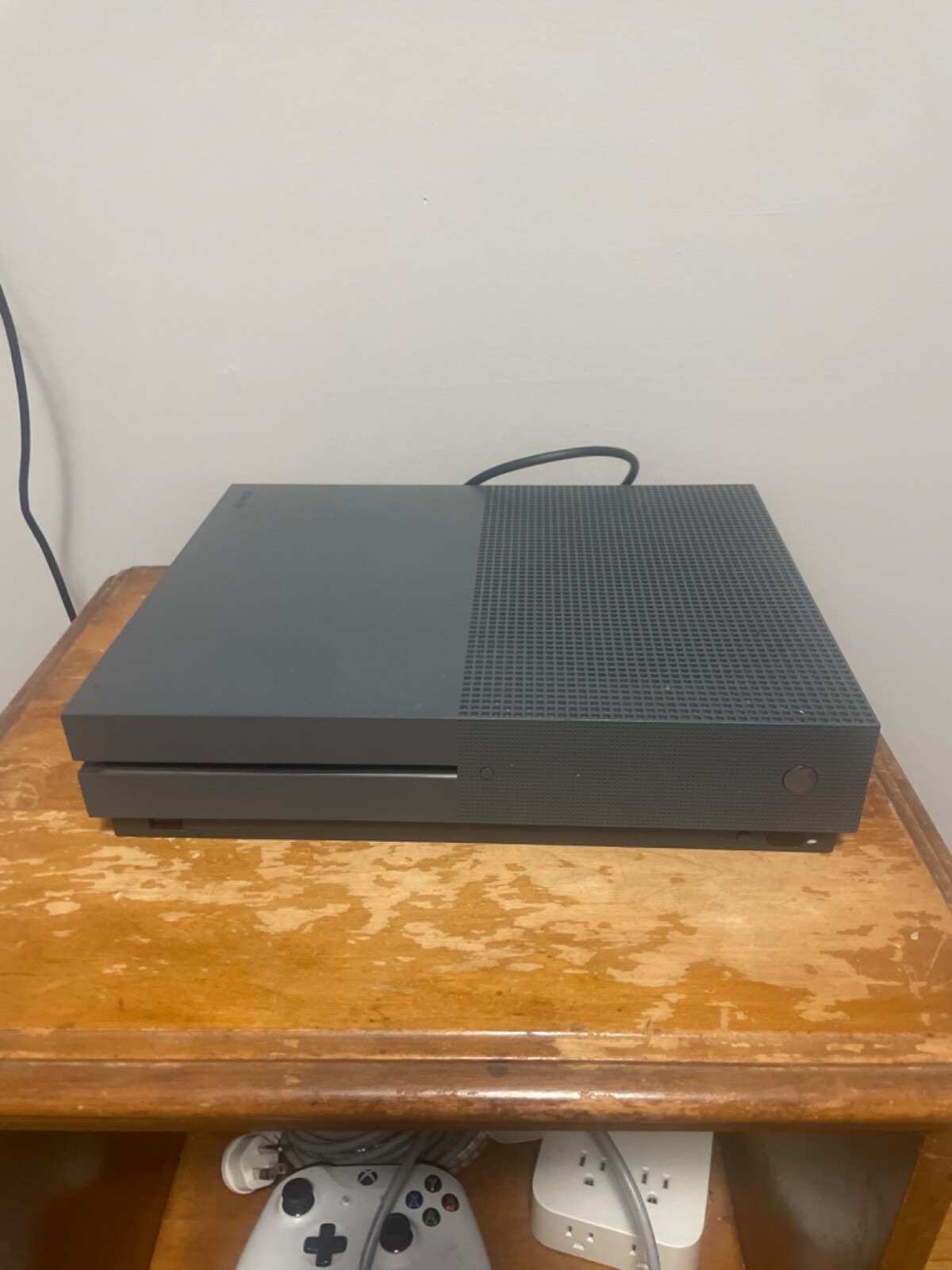Microsoft Xbox One S Battlefield 1: Storm Gray Special Edition Used 500GB Gray