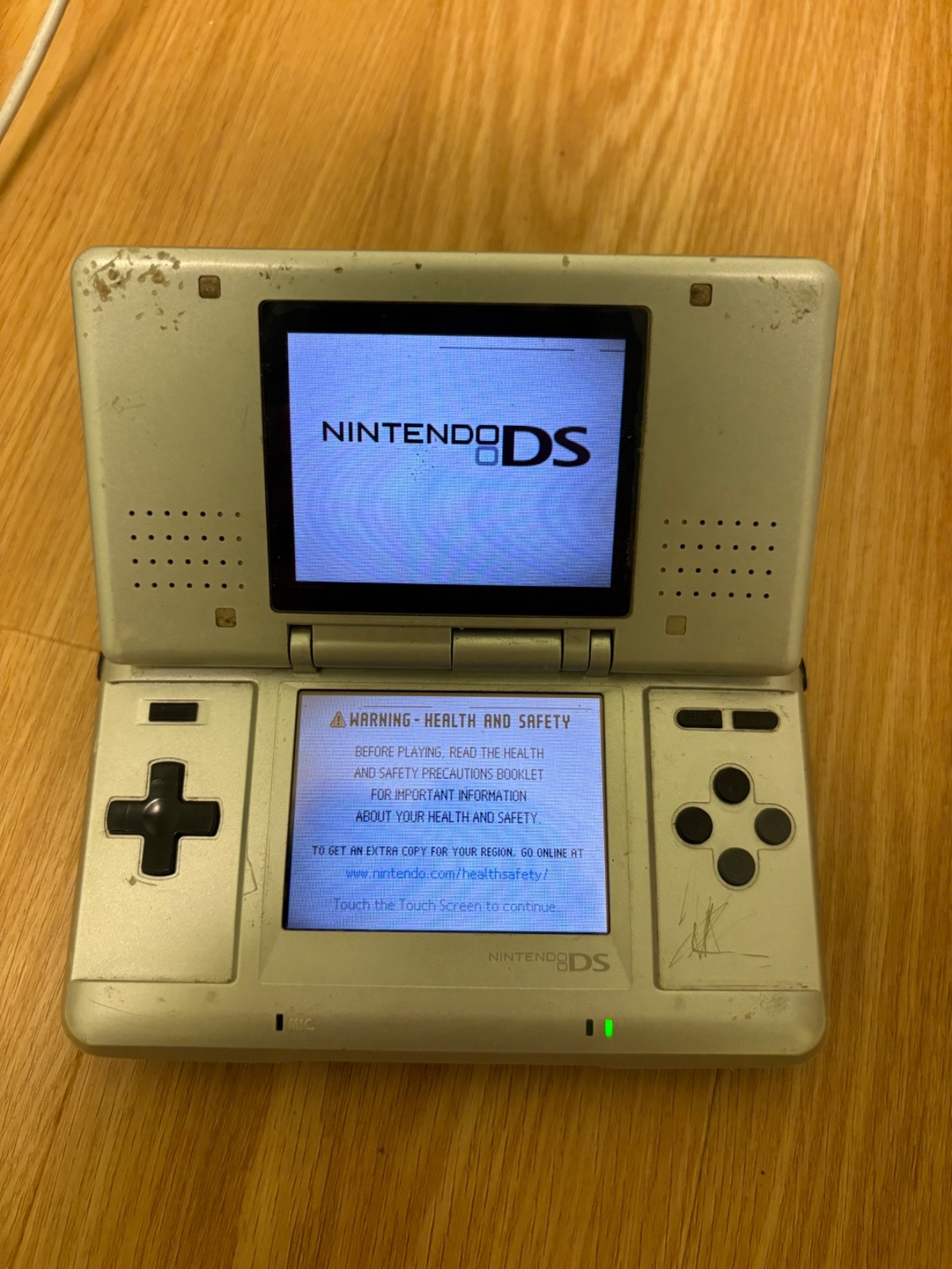 Nintendo DS Silver Handheld System – Fair Condition – TESTED AND WORKING! (2A)