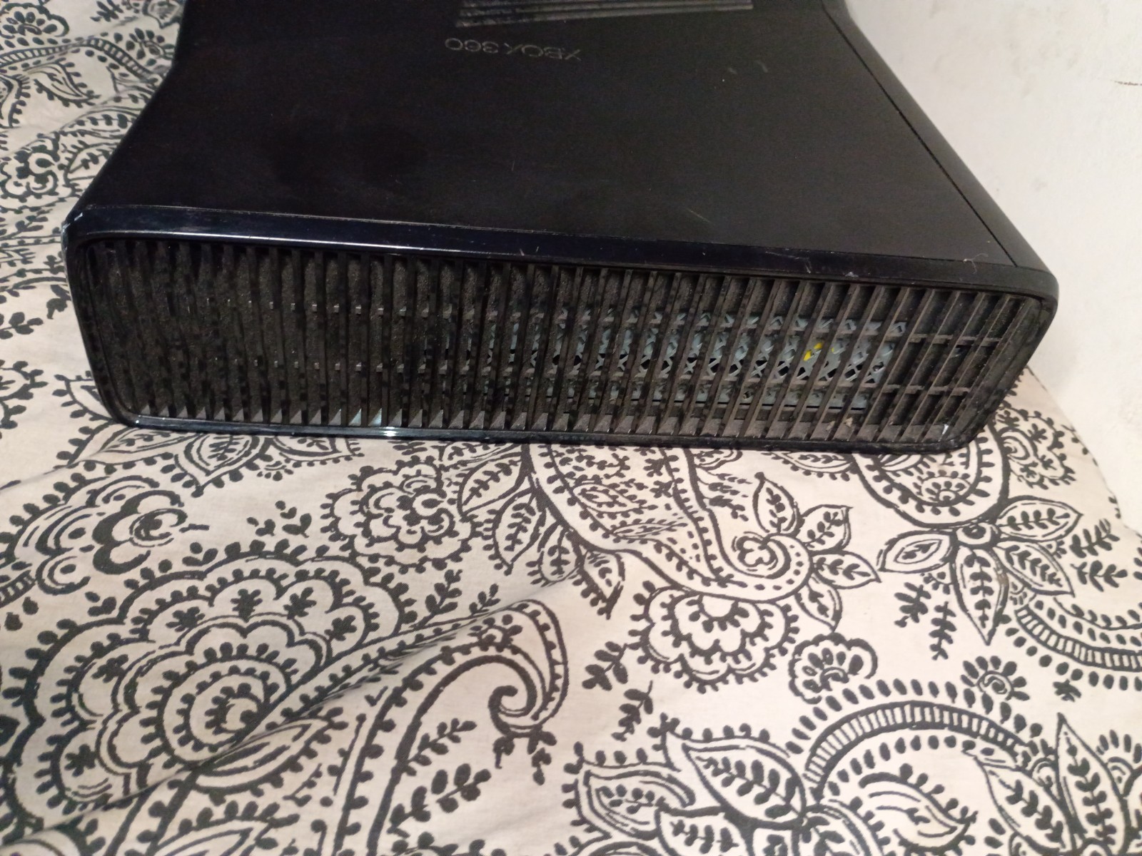 Xbox 360 S Slim Black Model 1439 Console Cords Controller Tested