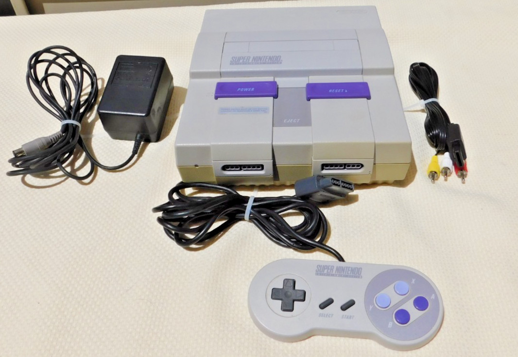 Super Nintendo SNES Console SNS-001 Controller, Power Cord, & AV Cables Tested