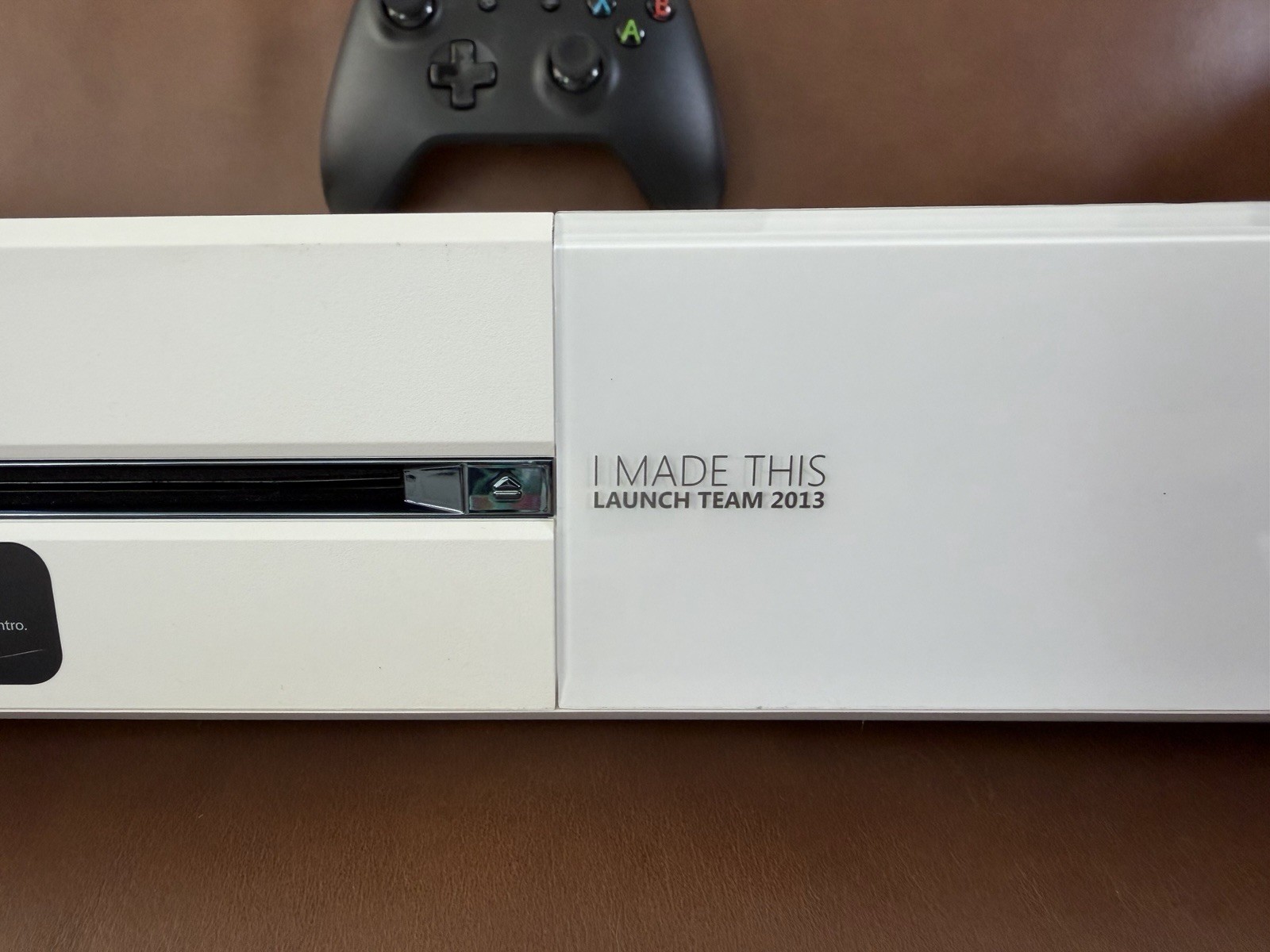 Launch Day “I Made This” Microsoft Xbox One White Staff Exclusive Console Rare