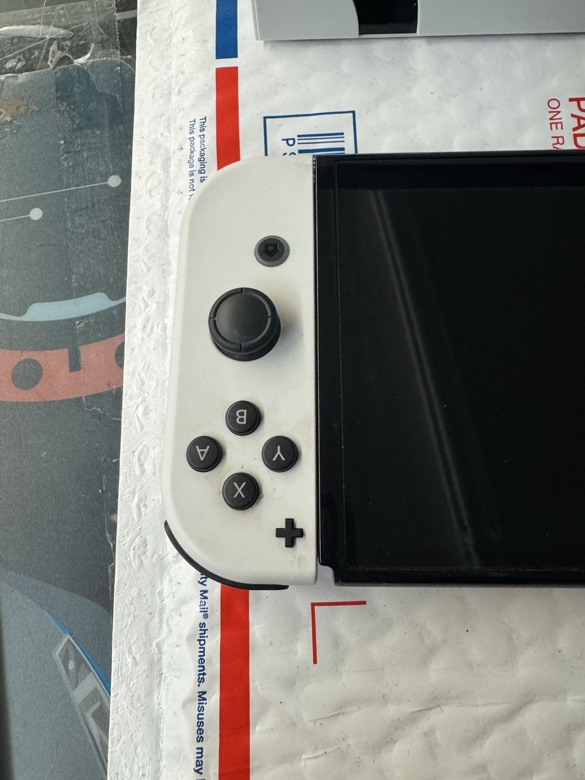 Nintendo Switch OLED HEG-001 White Console CIB Dock Joy-Con No Charger
