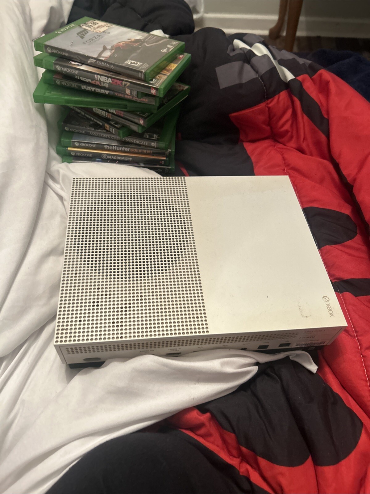 Selling Xbox And Some Used And Old Games I’ll Take 150???