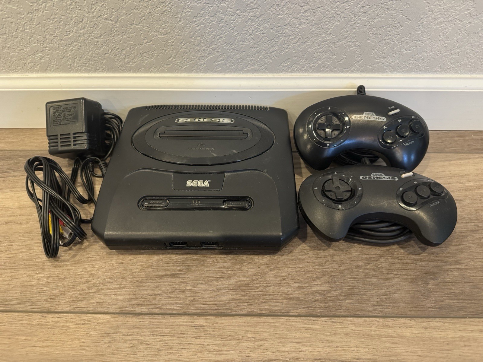 Sega Genesis Model 2 Video Game Console Black, MK-1631, Tested, 2 Controllers