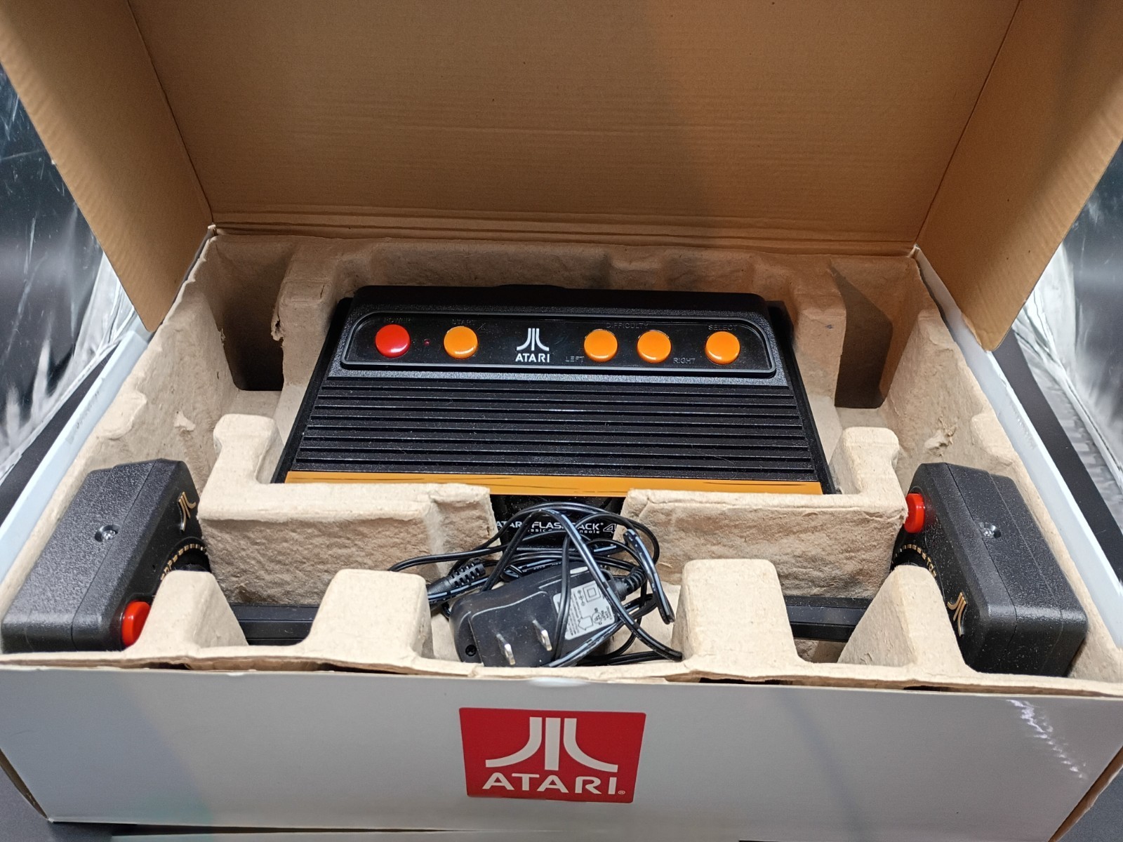 Atari – Flashback 4 Classic Game Console 40th Anniversary Edition