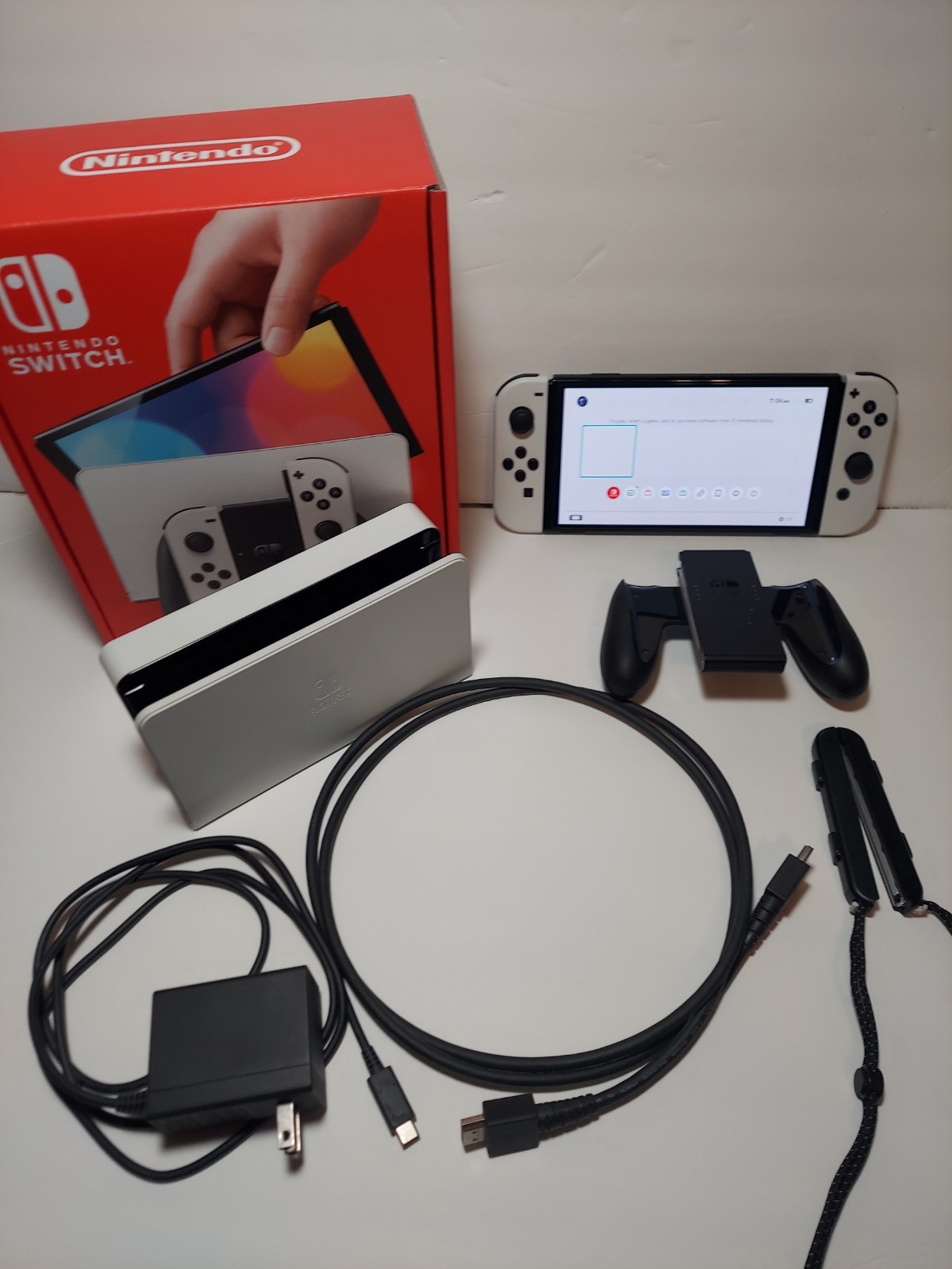 Nintendo Switch™ – OLED Model HEG-001 White – 64gb