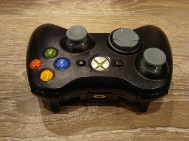 Microsoft Xbox 360 S Console – Matte Black (1439) – RECONDITIONED – No HDD