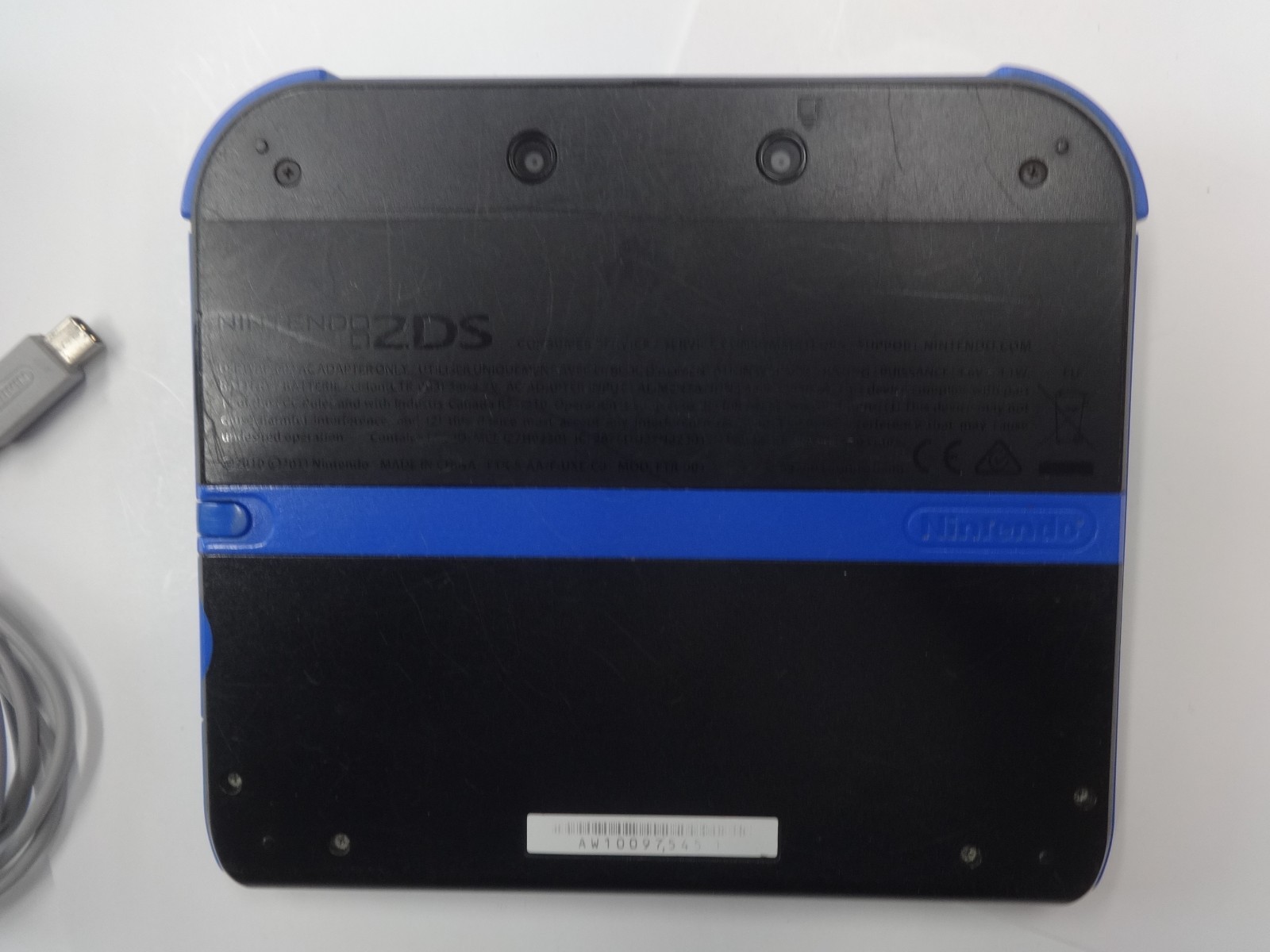 Tested Working Nintendo 2DS Blue Console Bundle w/ Charger, Stylus, Game & Case