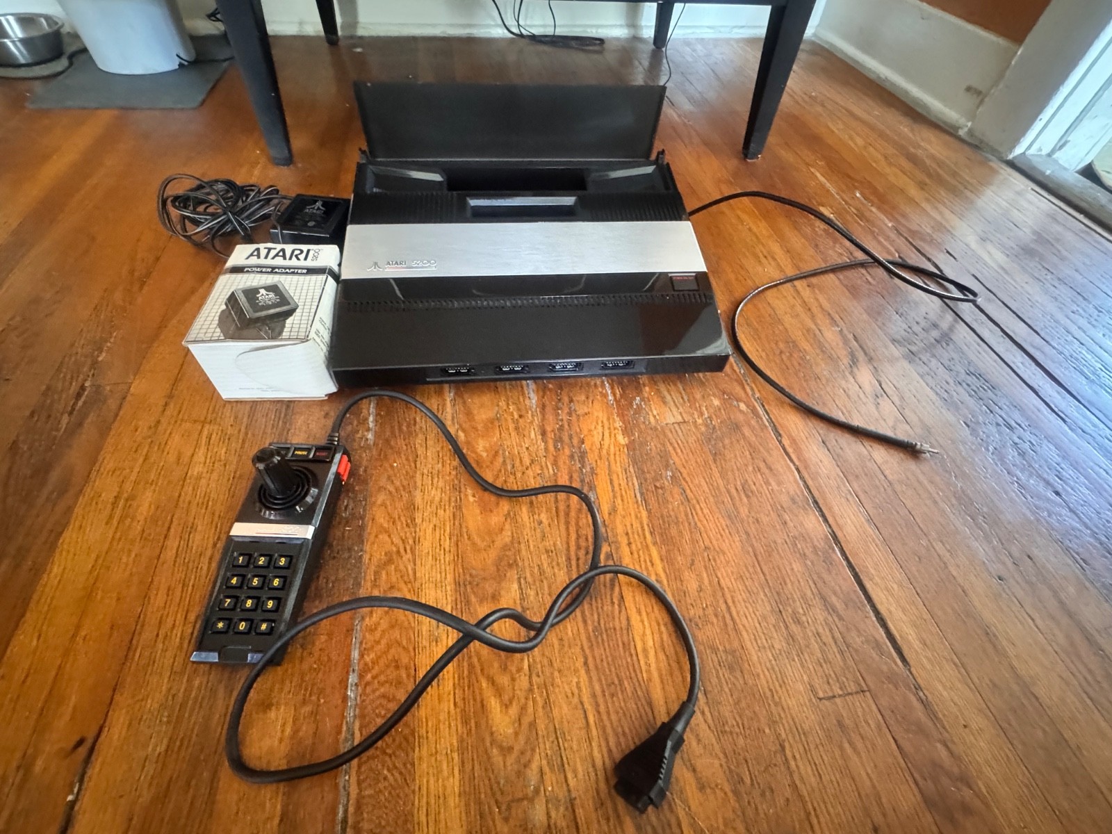 Atari 5200 four port missing 1 controller and switch box