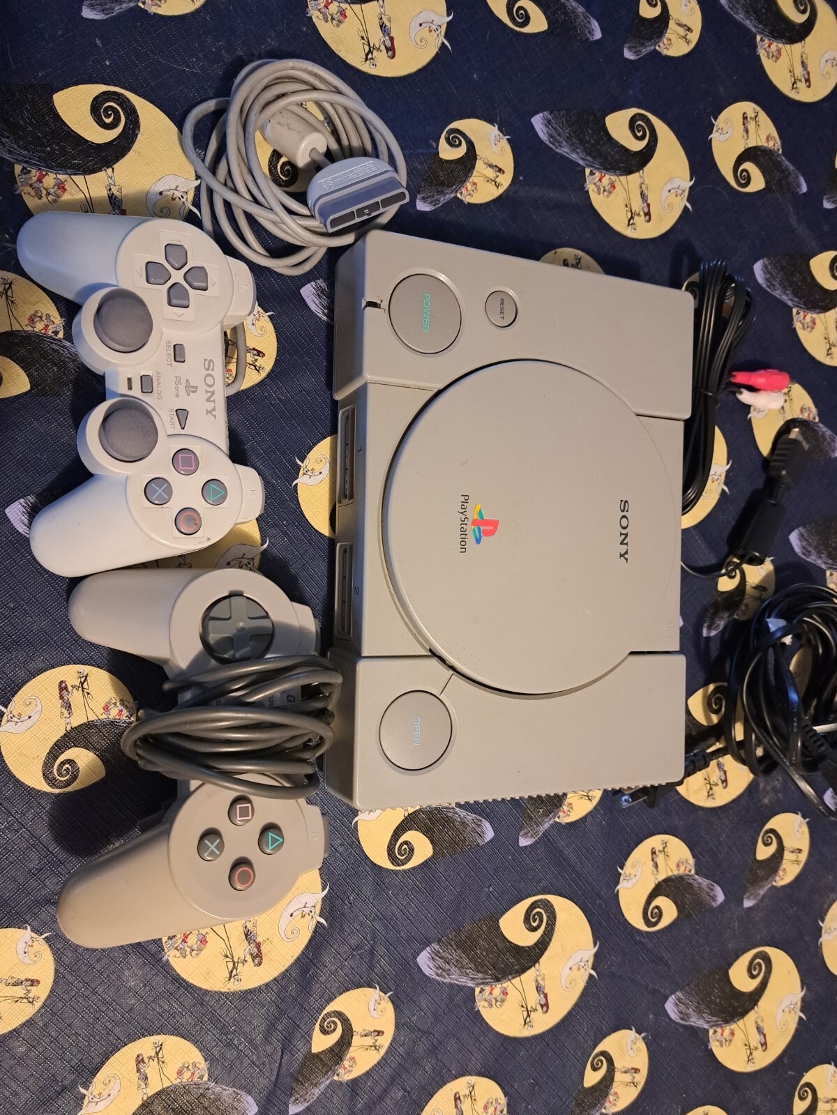 Sony Playstation 1 PS1 SCPH-7001 Console W/ Controller & Cords