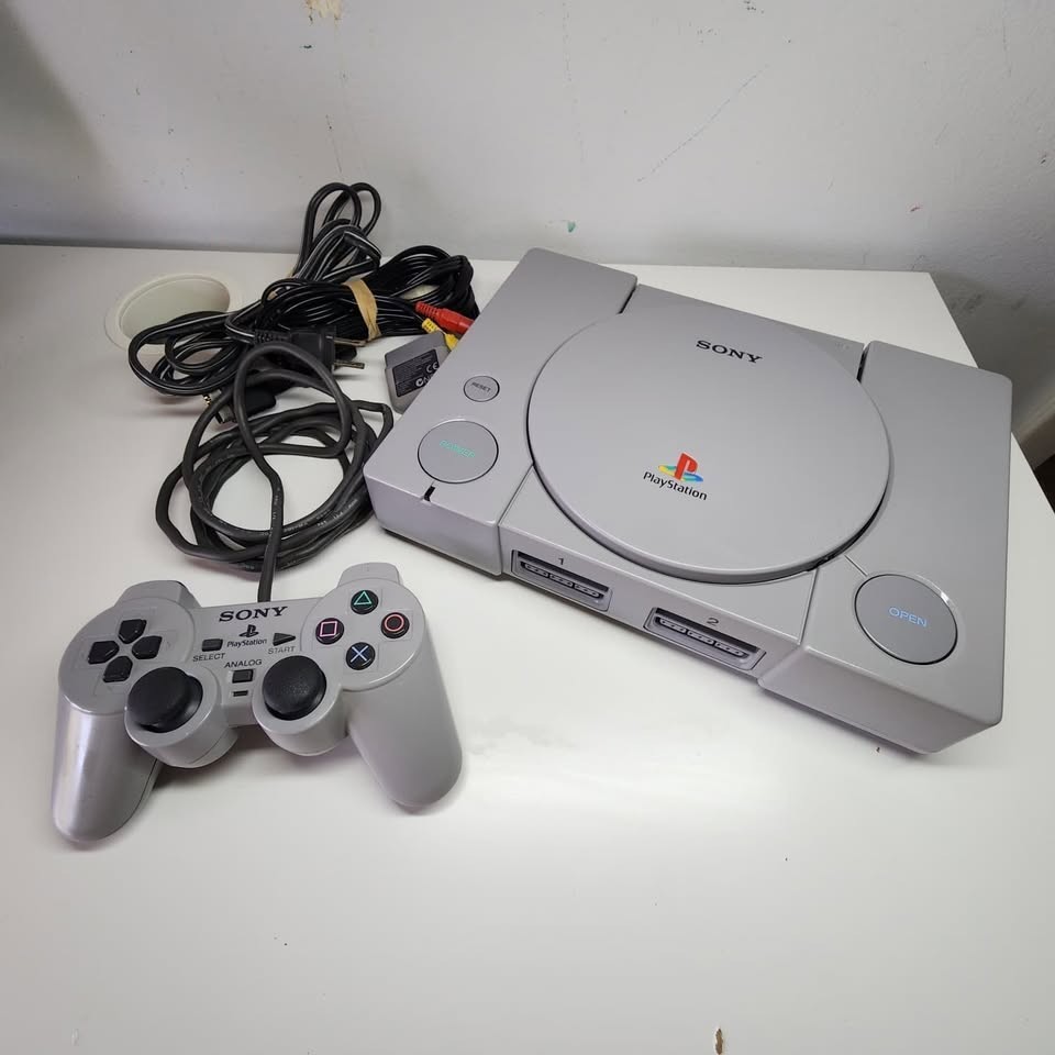 Sony PlayStation 1 (PS1 SCPH-5501)