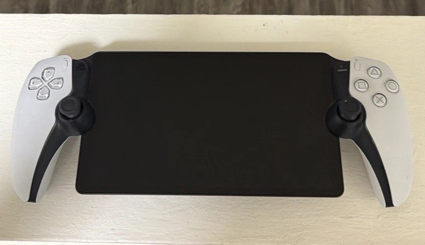 Sony PlayStation Portal Remote Player – Powers On – Right Stick Issue -For Part